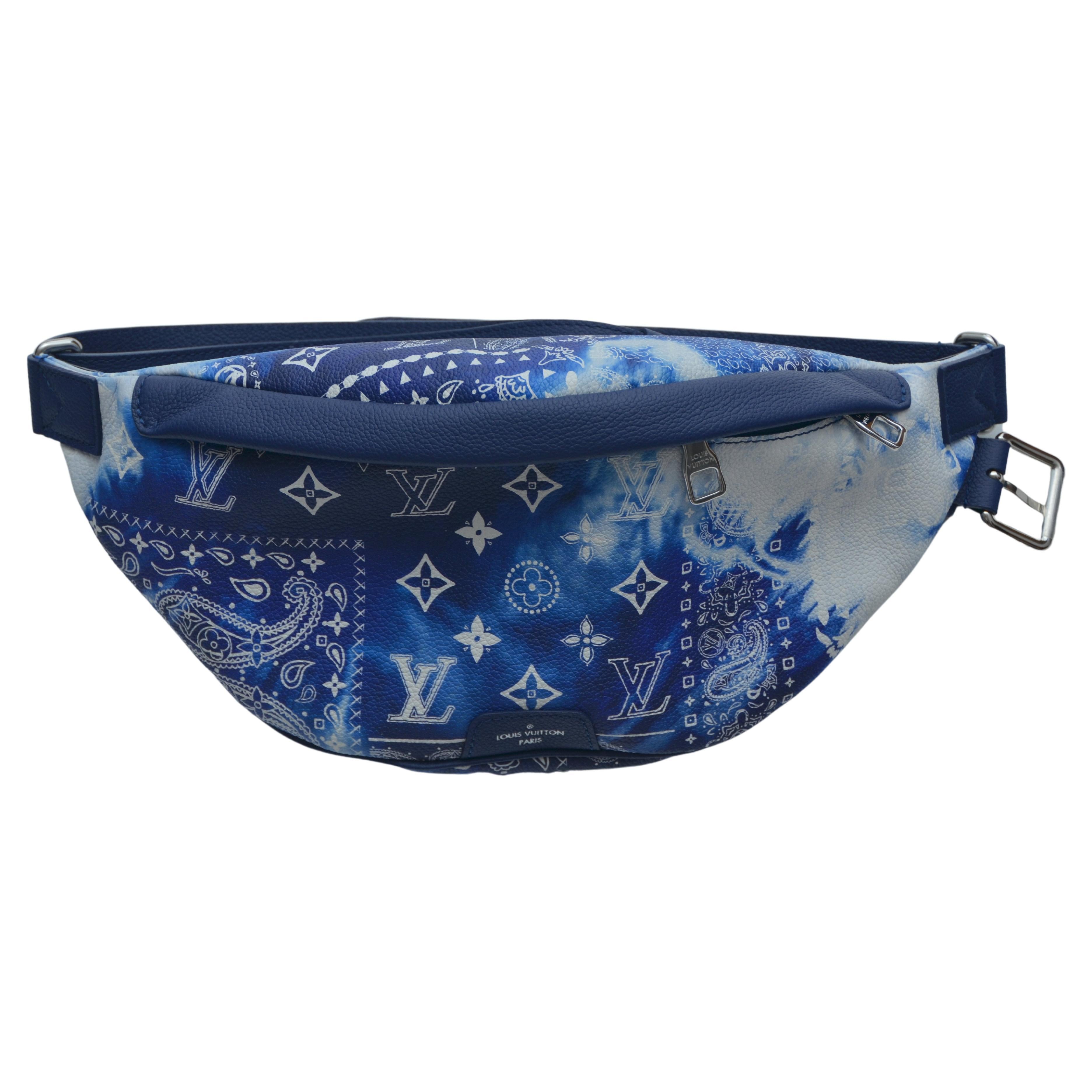  Louis Vuitton Bum Bag Discovery PM Monogram Bandana Bleached Blue  NEW