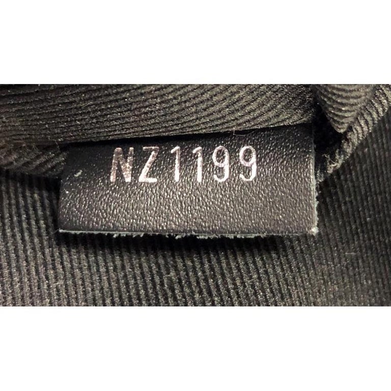 Louis Vuitton Bum Bag Initials Epi Leather Black 134333149