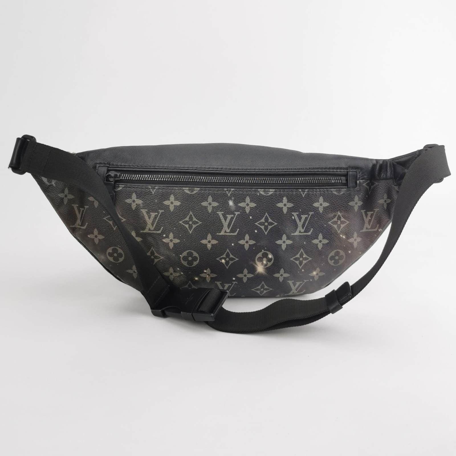 Louis Vuitton Bumbag 2019 Monogram Galaxy Discovery Black 2