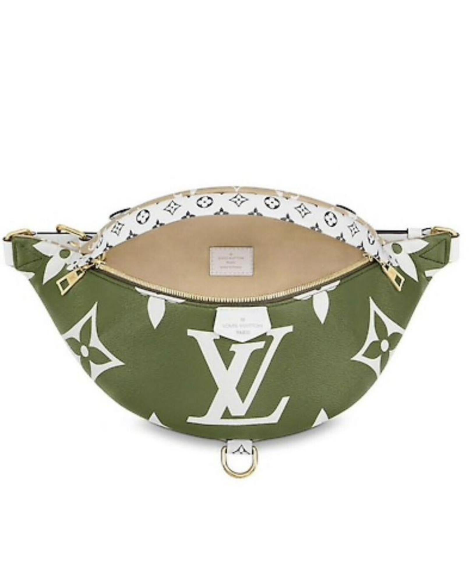 Women's Louis Vuitton Bumbag Limited Runway  Khaki 870427 Green Canvas Cross Body Bag For Sale