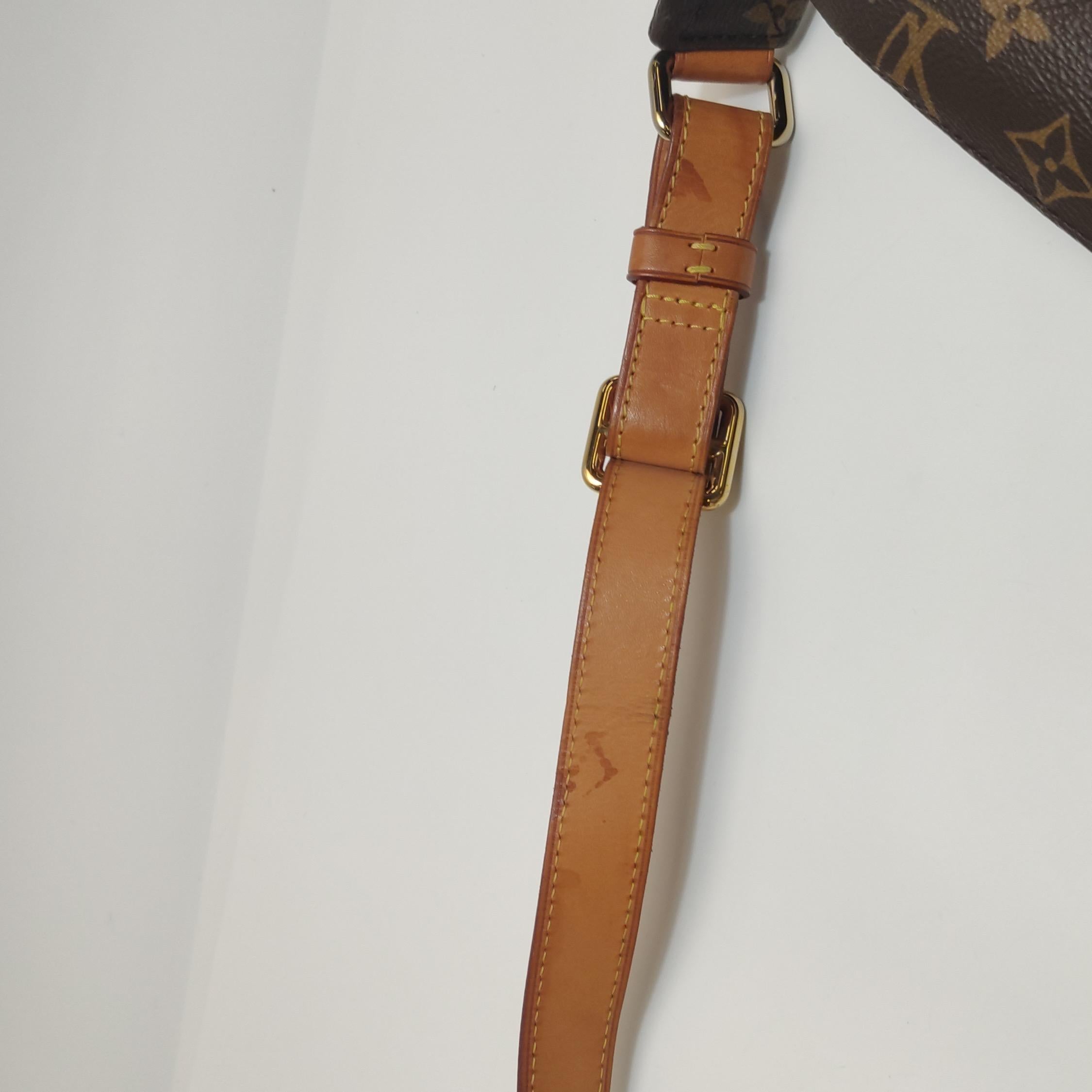 Louis Vuitton Gürteltasche Monogram Braun im Angebot 12