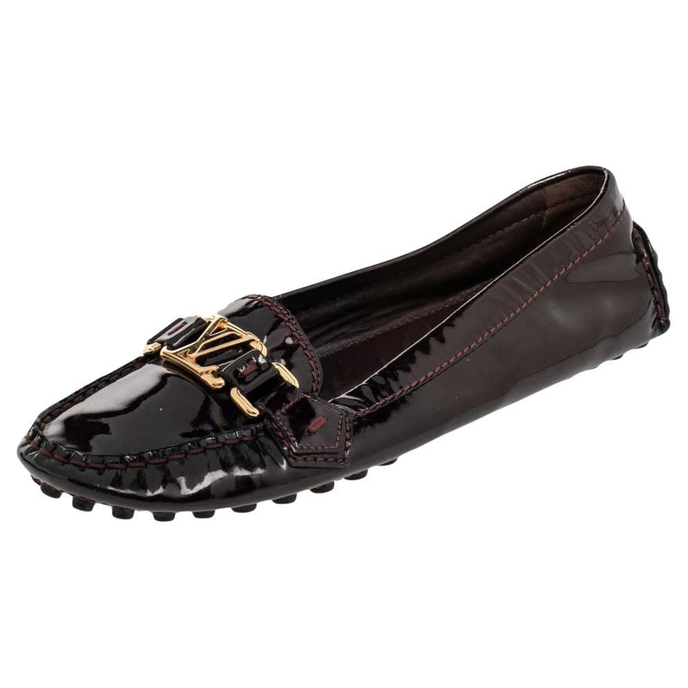 Louis Vuitton Burgundy Amarante Vernis Leather Oxford Loafers Size 38.5 For Sale