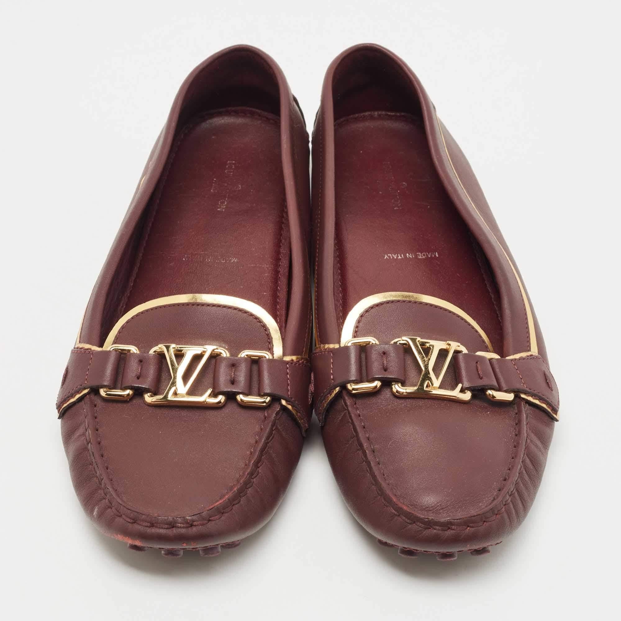 Women's Louis Vuitton Burgundy/Gold Leather Oxford Loafers Size 41