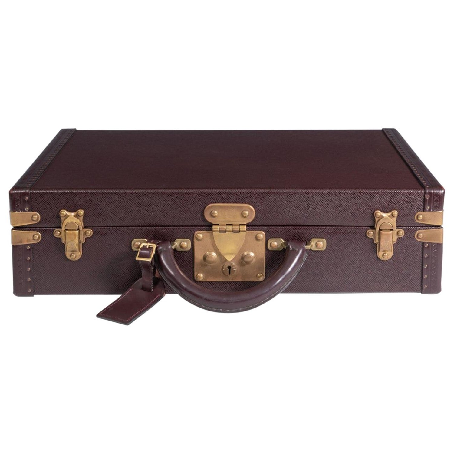 Sold luggages : Shoes monogrammed Louis Vuitton trunk DV25