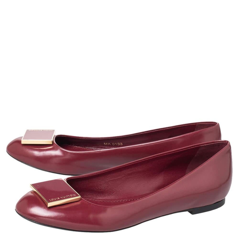 Louis Vuitton Burgundy Leather Embellished Ballet Flats Size 39 For Sale 1