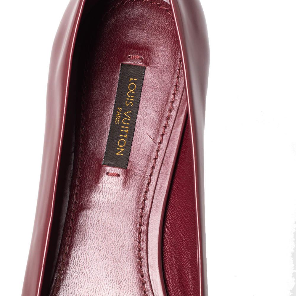 Louis Vuitton Burgundy Leather Embellished Ballet Flats Size 39 For Sale 2