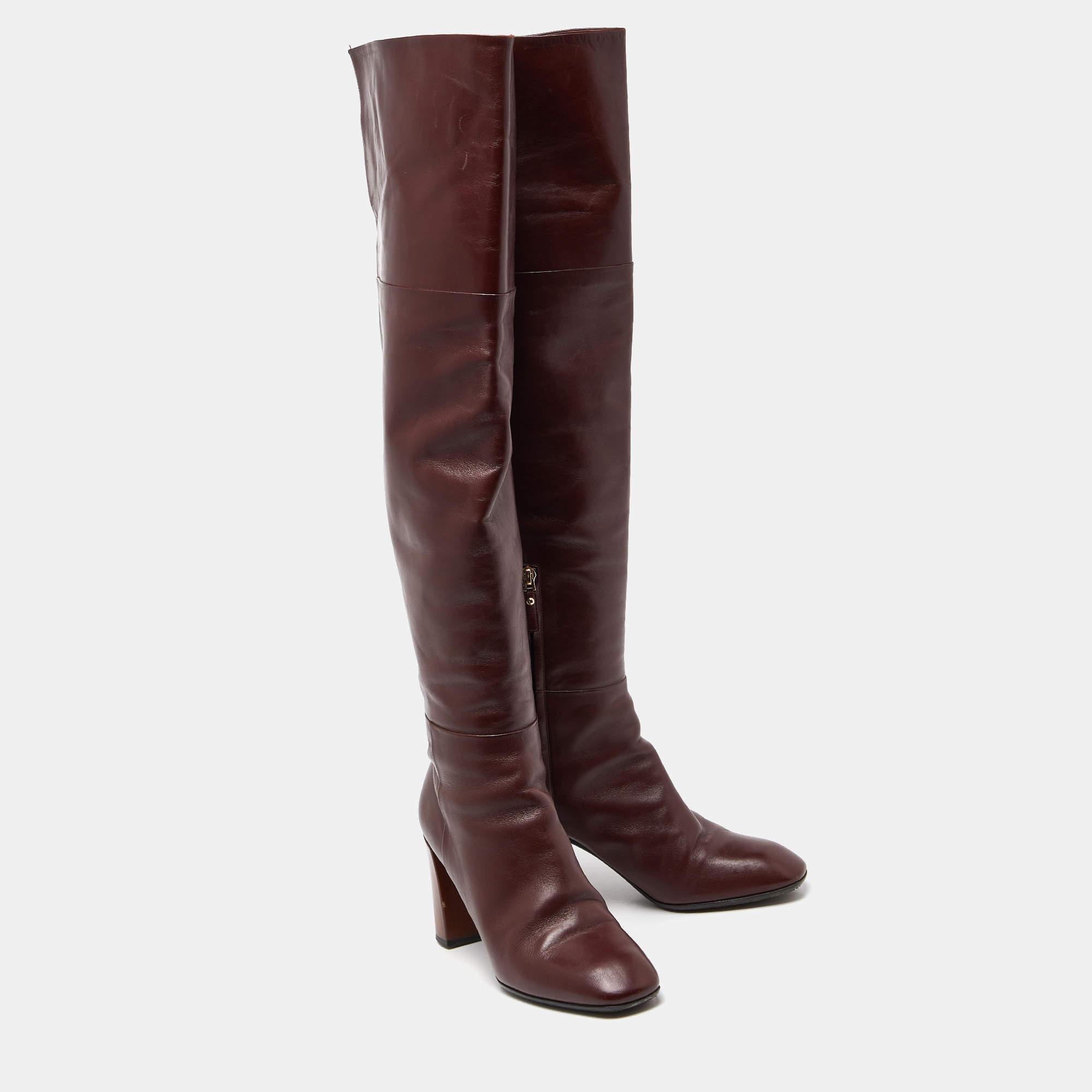 Louis Vuitton Burgundy Leather Over The Knee Length Boots Size 39 In Good Condition For Sale In Dubai, Al Qouz 2