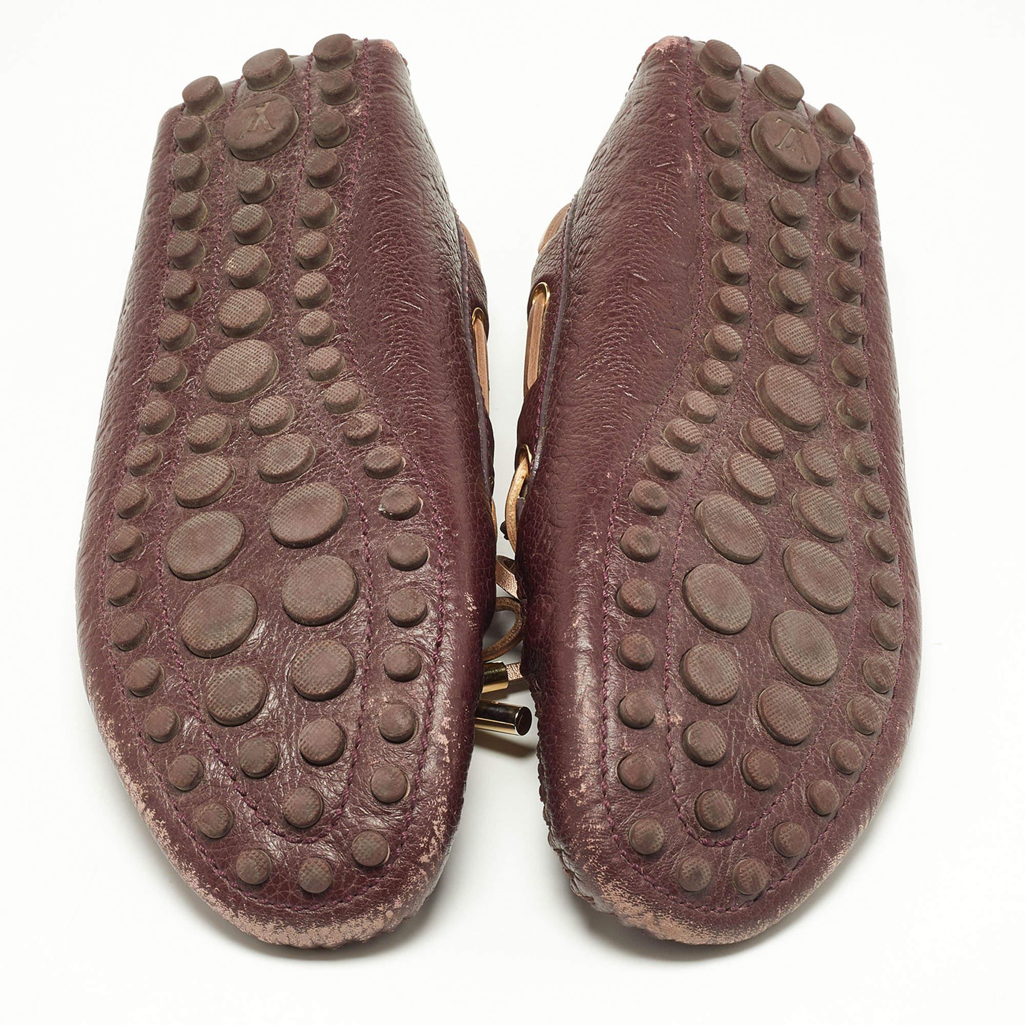 Louis Vuitton Burgundy Monogram Leather Gloria Loafers Size 37.5 For Sale 2