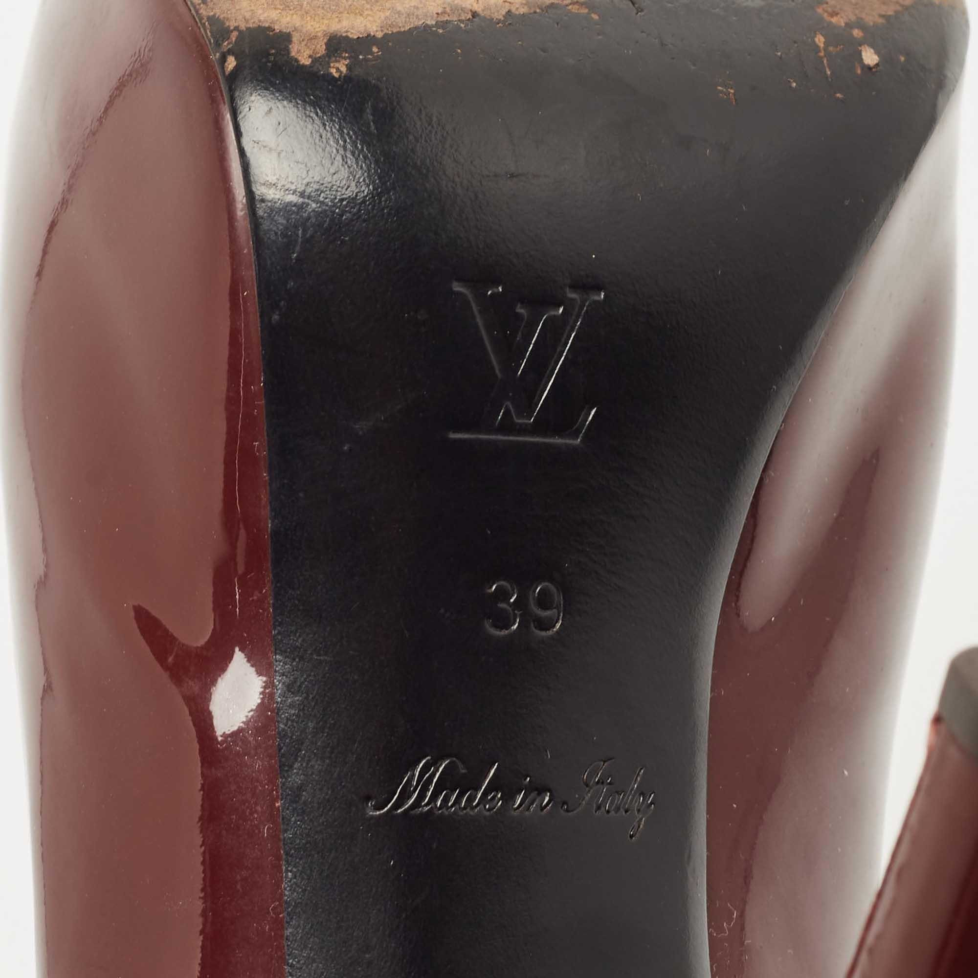Louis Vuitton Burgunderfarbenes Lackleder Oh Really! Pumps Größe 39 im Angebot 2