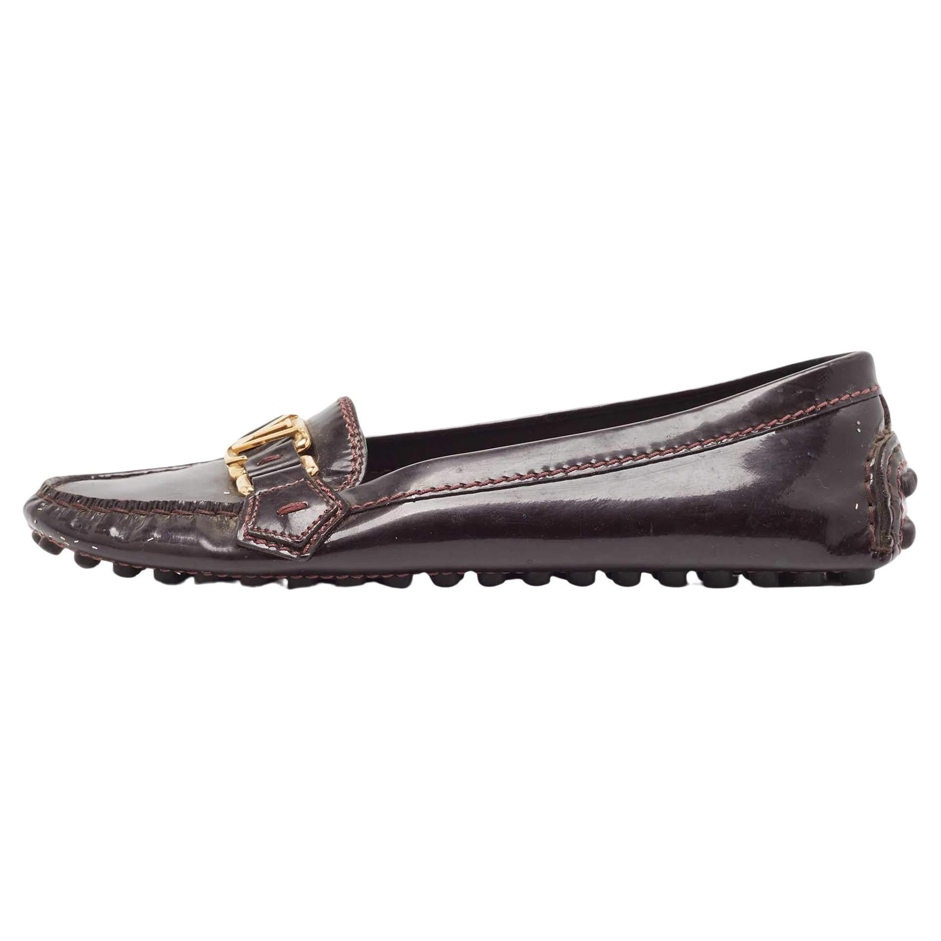 Louis Vuitton Burgundy Patent Leather Oxford Loafers Size 36 For Sale