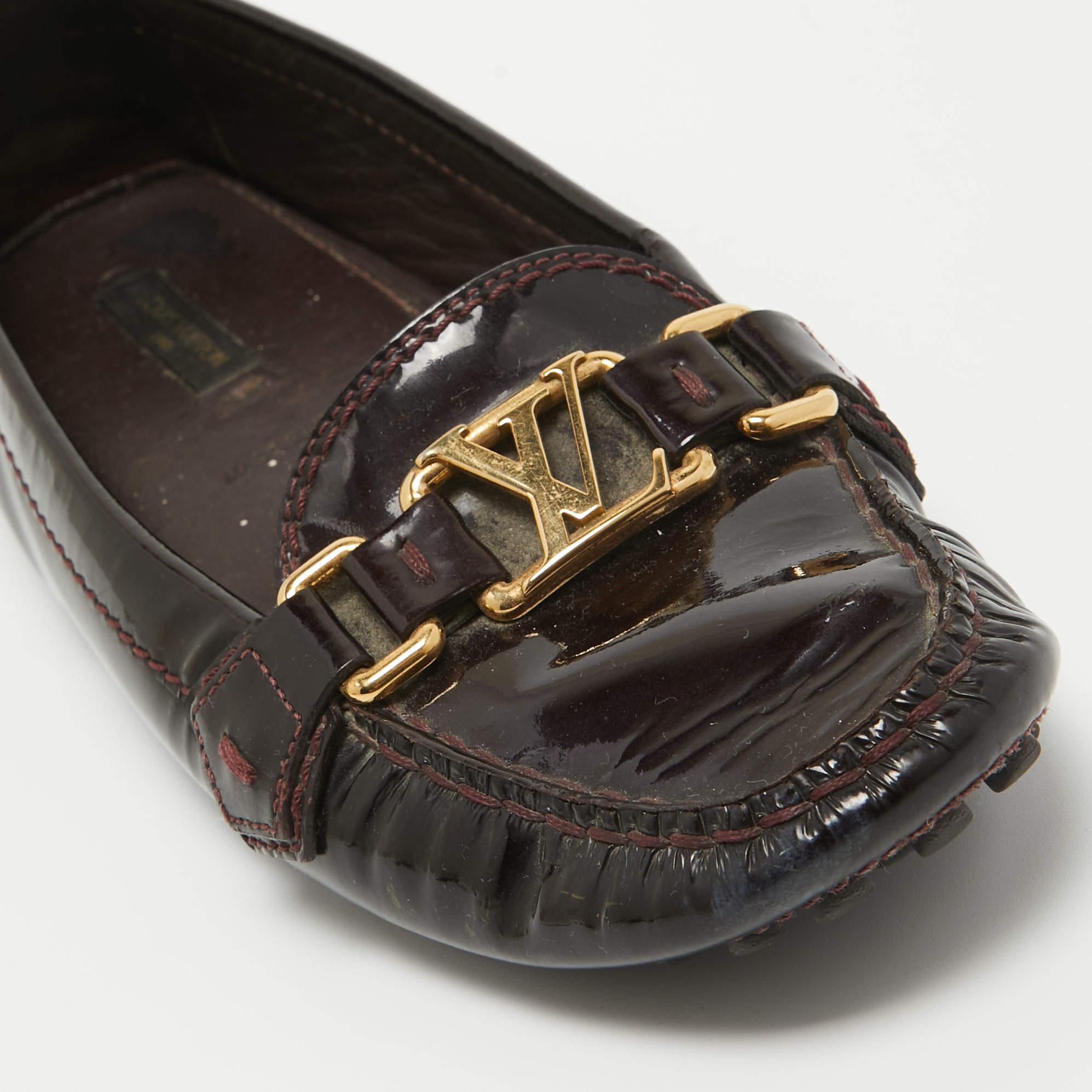 Louis Vuitton Burgundy Patent Oxford Loafers Größe 36.5 im Angebot 2