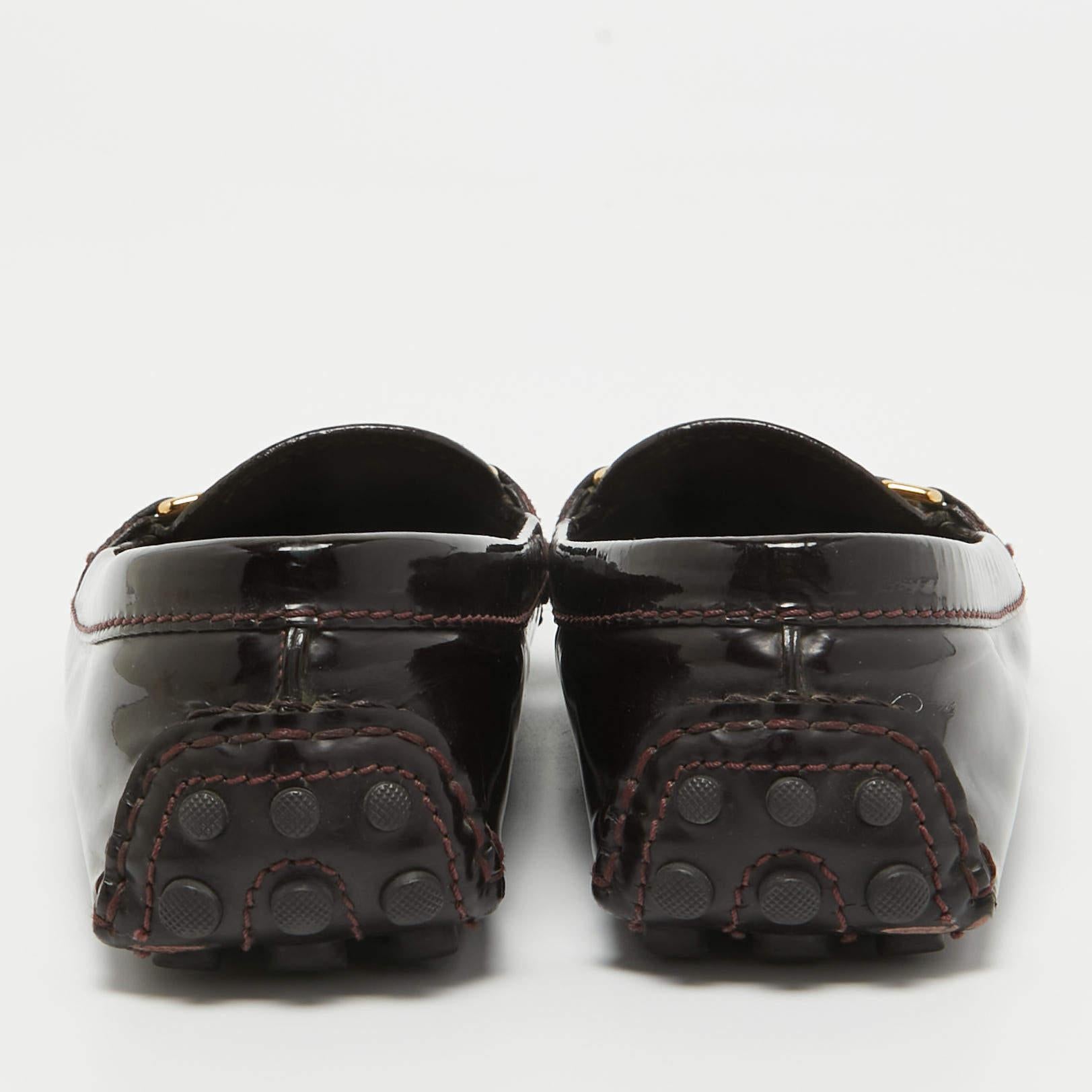 Louis Vuitton Burgundy Patent Oxford Loafers Größe 36.5 im Angebot 3