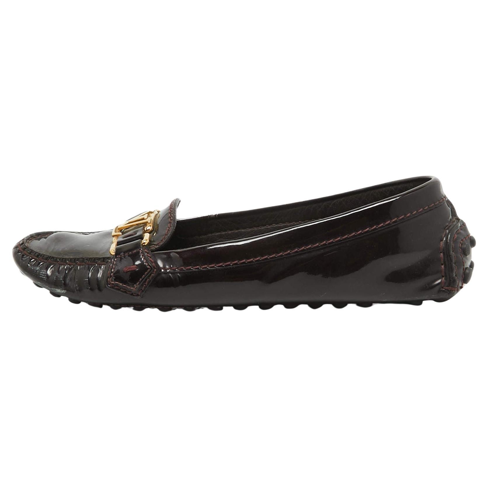 Louis Vuitton Burgundy Patent Oxford Loafers Size 36.5 For Sale