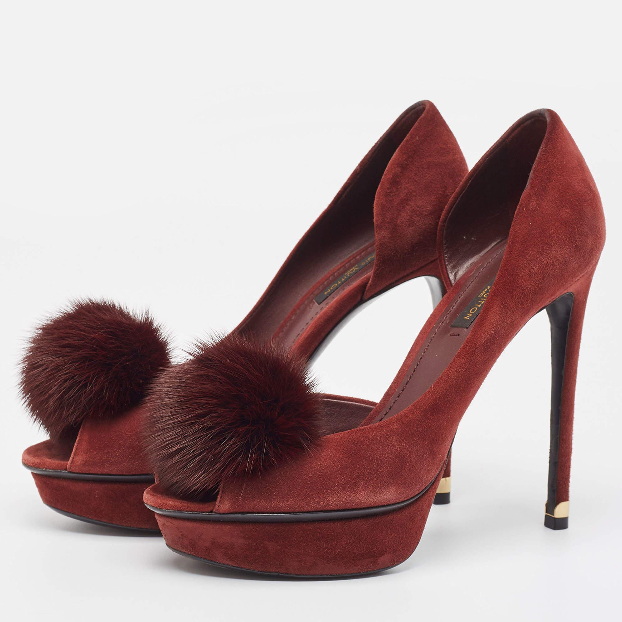 Louis Vuitton Bombas con puntera abierta de ante y piel color burdeos talla 37 en venta 2