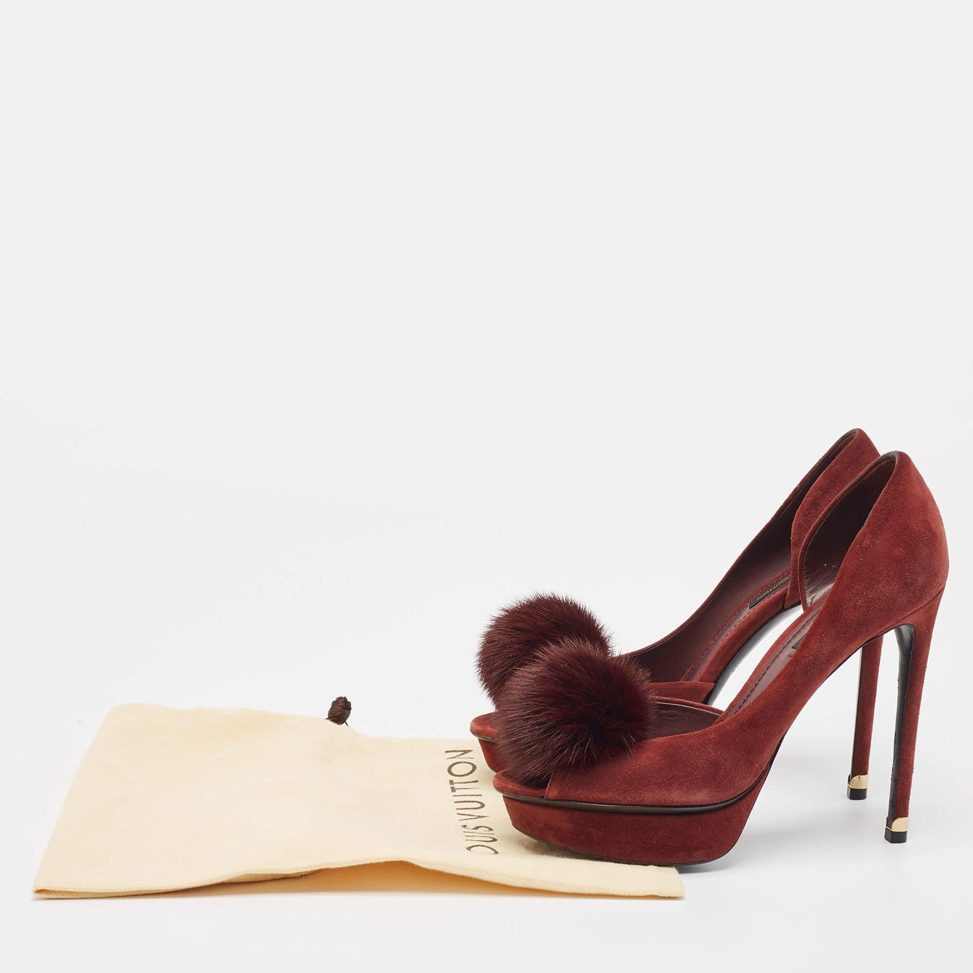 Louis Vuitton Bombas con puntera abierta de ante y piel color burdeos talla 37 en venta 4