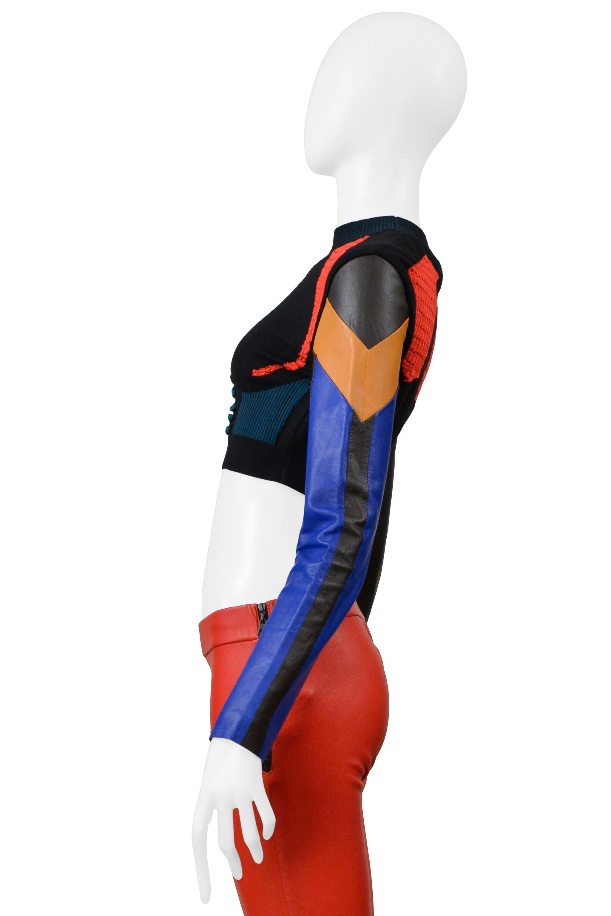 Louis Vuitton By Ghesquiere Maglione a maglia multicolore e pantaloni in pelle rossa 2016 in vendita 3