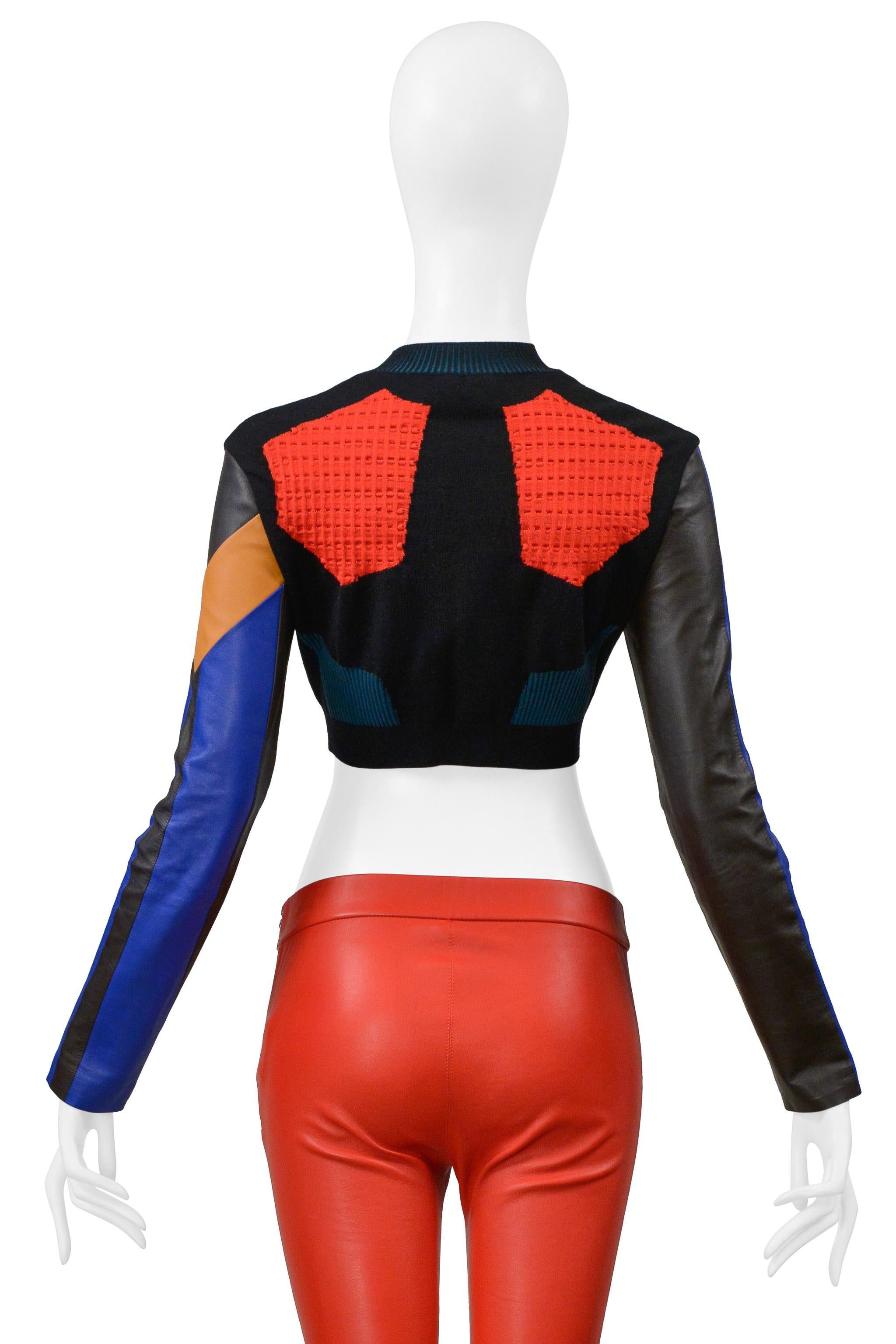 Louis Vuitton By Ghesquiere Maglione a maglia multicolore e pantaloni in pelle rossa 2016 in vendita 4