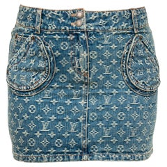 Louis Vuitton by Marc Jacobs 2005 Denim Monogram Mini Jupe taille 42