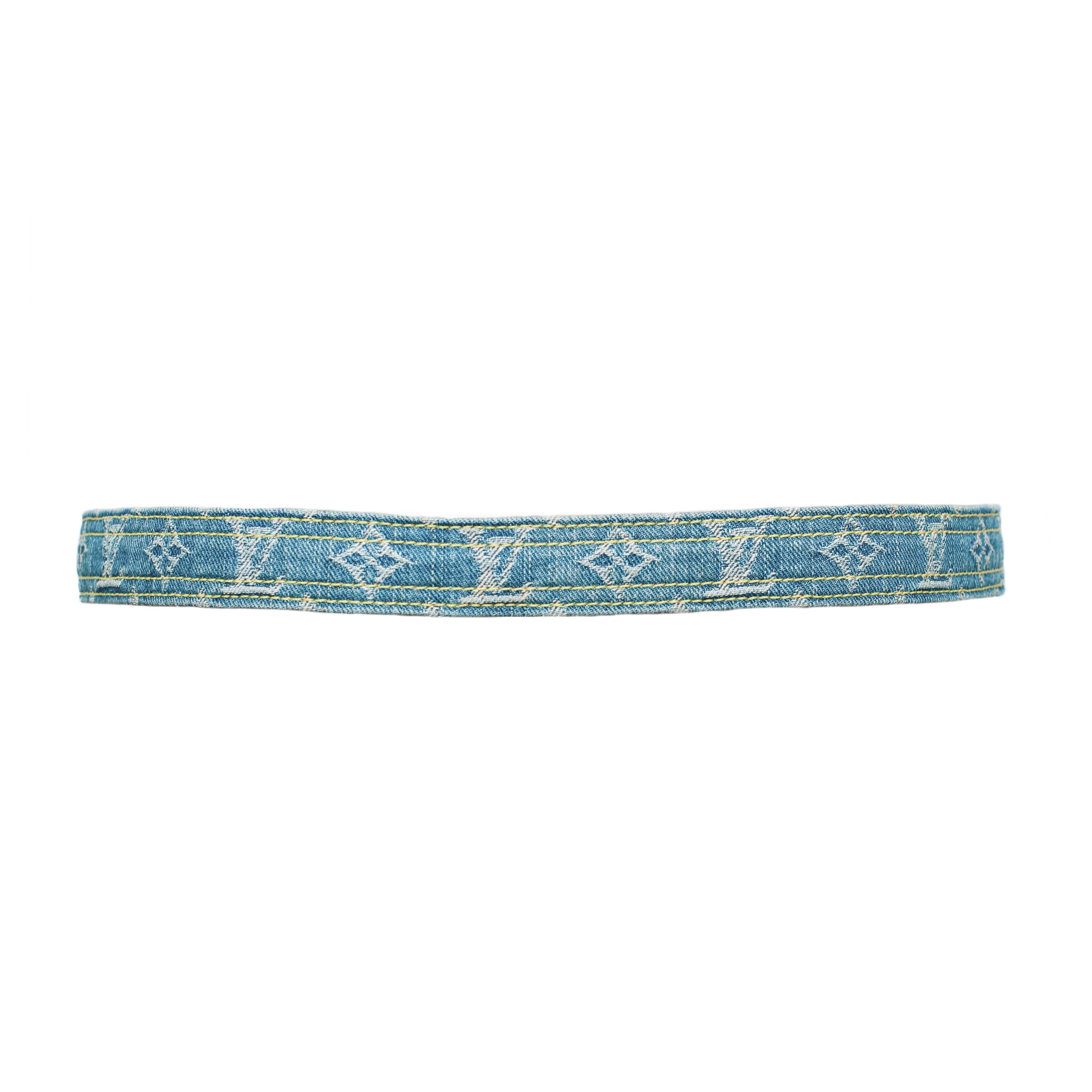 Denim LV monogram belt from the spring-summer 2007 collection.

Blue denim monogram and yellow stitching.

Vachetta leather accents.

Brass hardware.

Leather backing.

Contemporary vintage, 2007.

Made in France.

Authenticity guaranteed.

Size: