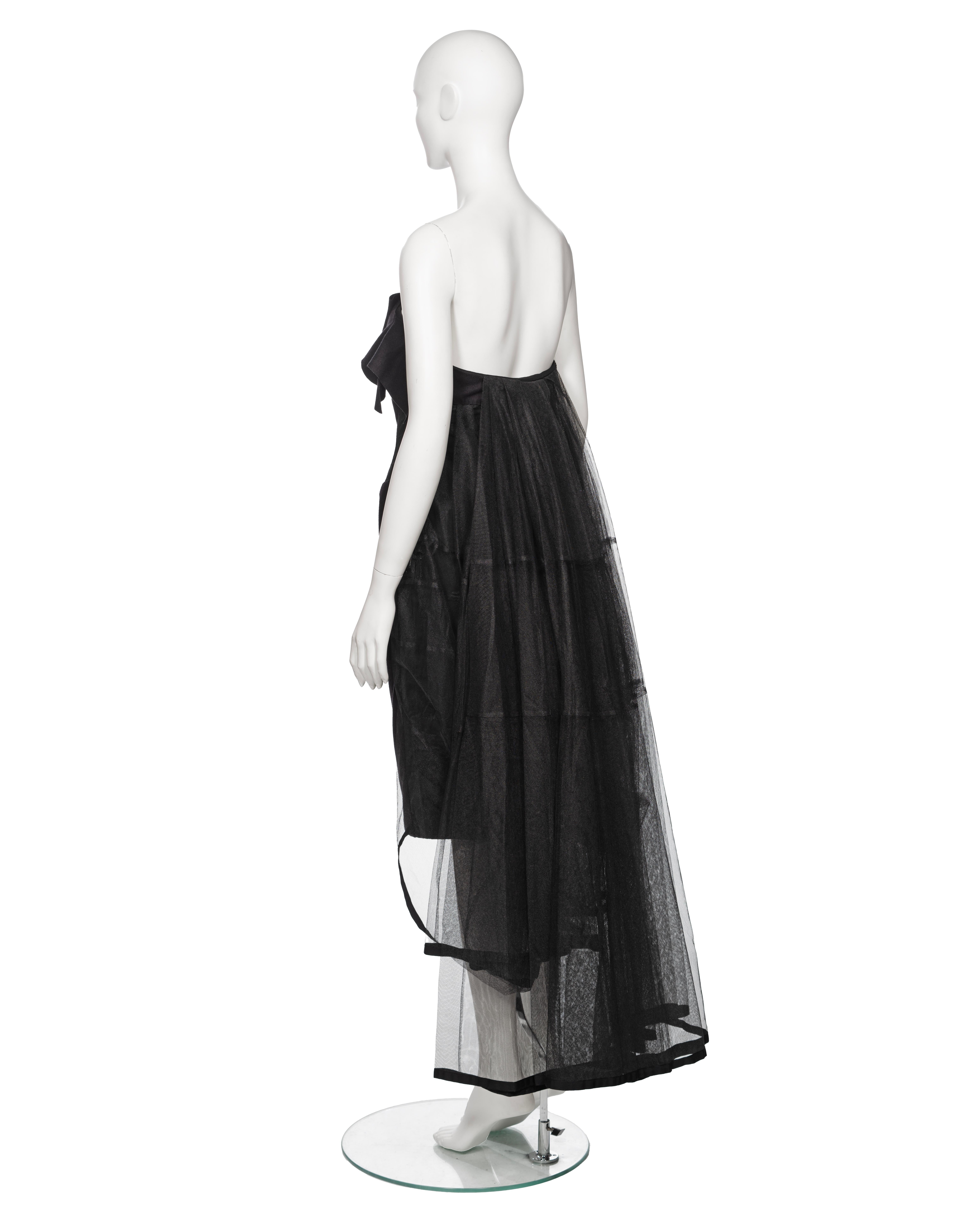 Louis Vuitton by Marc Jacobs Schwarzes trägerloses Kleid aus Wolle mit Petticoat aus Wolle, H/W 2008 im Angebot 6