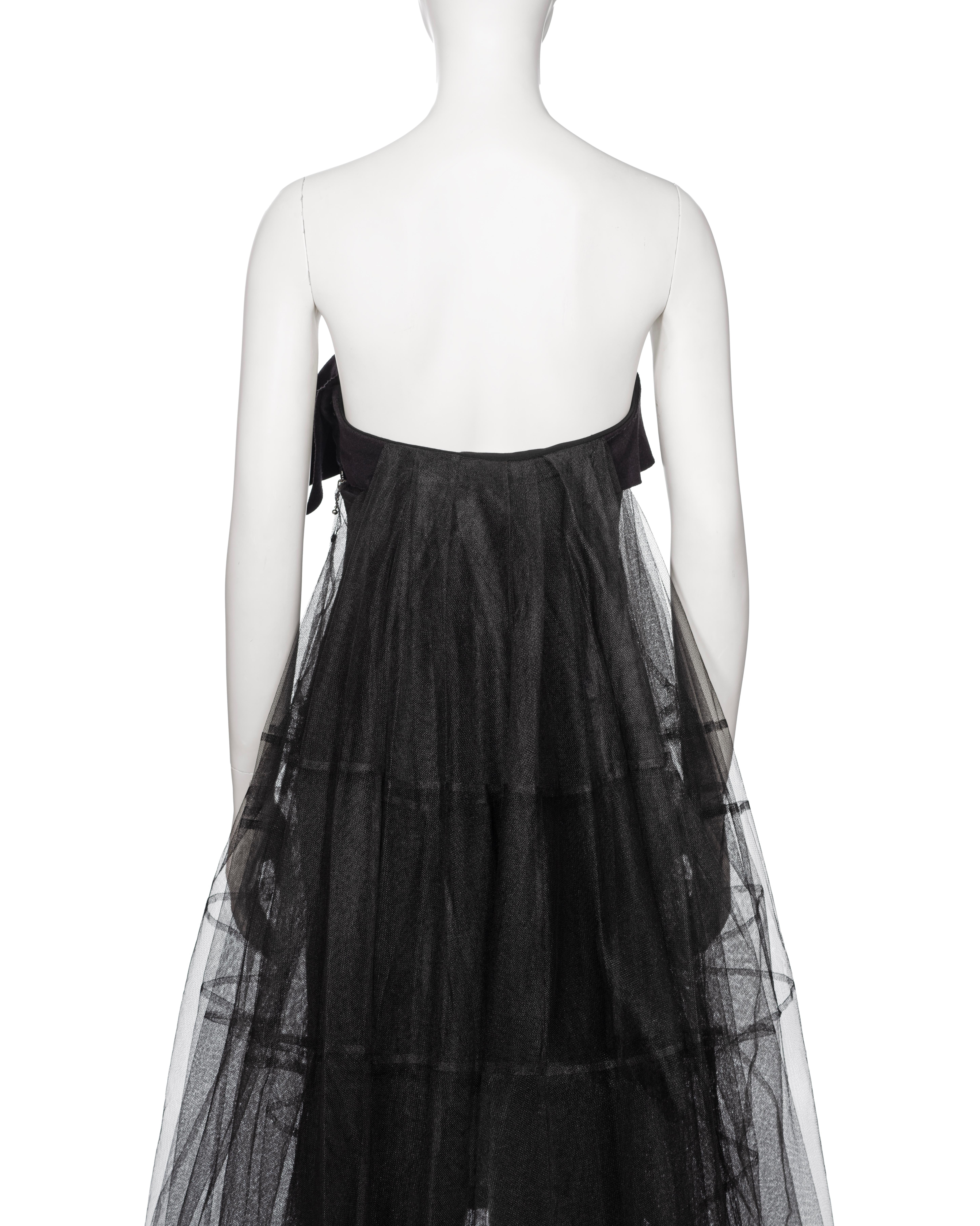 Louis Vuitton by Marc Jacobs Schwarzes trägerloses Kleid aus Wolle mit Petticoat aus Wolle, H/W 2008 im Angebot 9