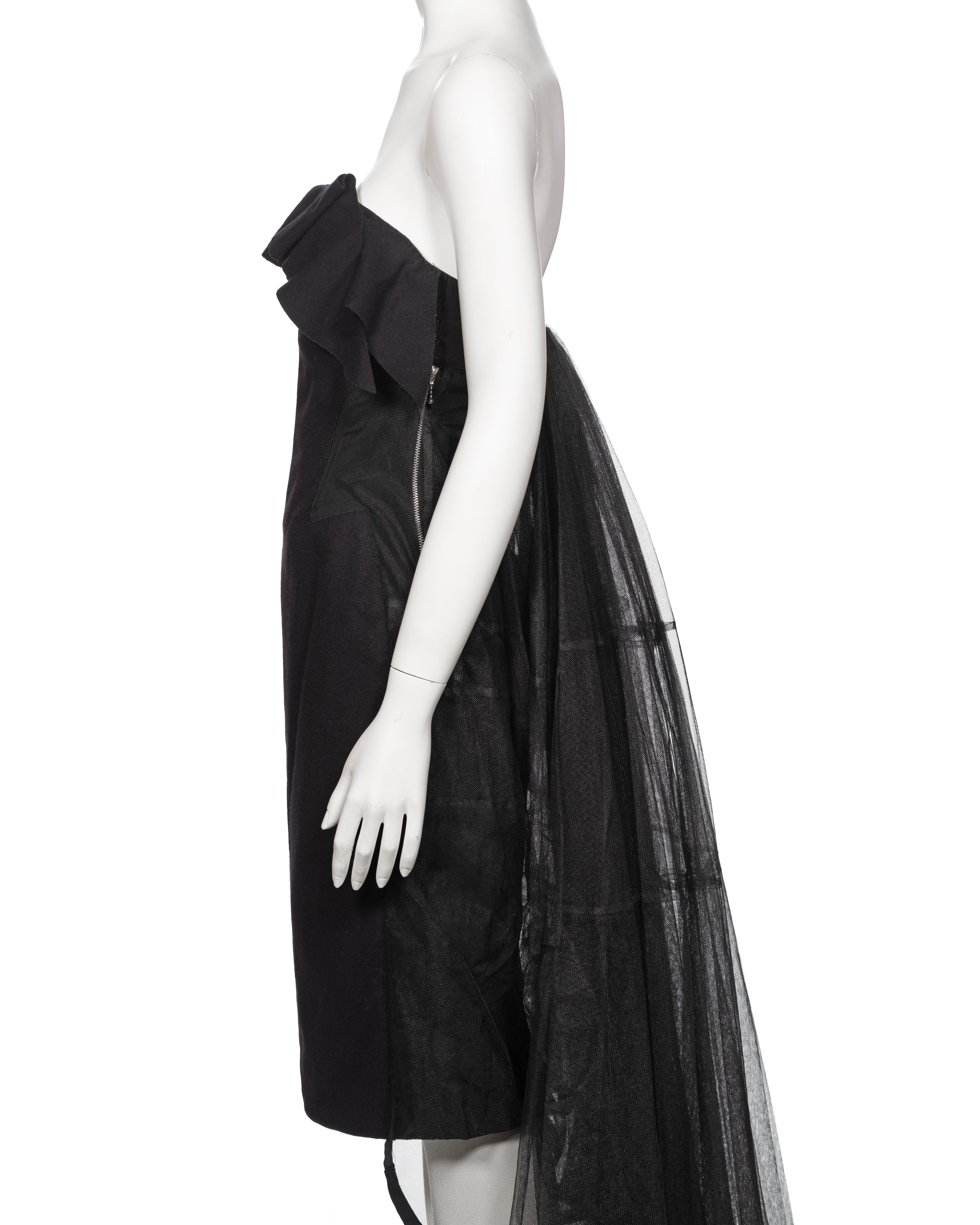 Louis Vuitton by Marc Jacobs Schwarzes trägerloses Kleid aus Wolle mit Petticoat aus Wolle, H/W 2008 im Angebot 5