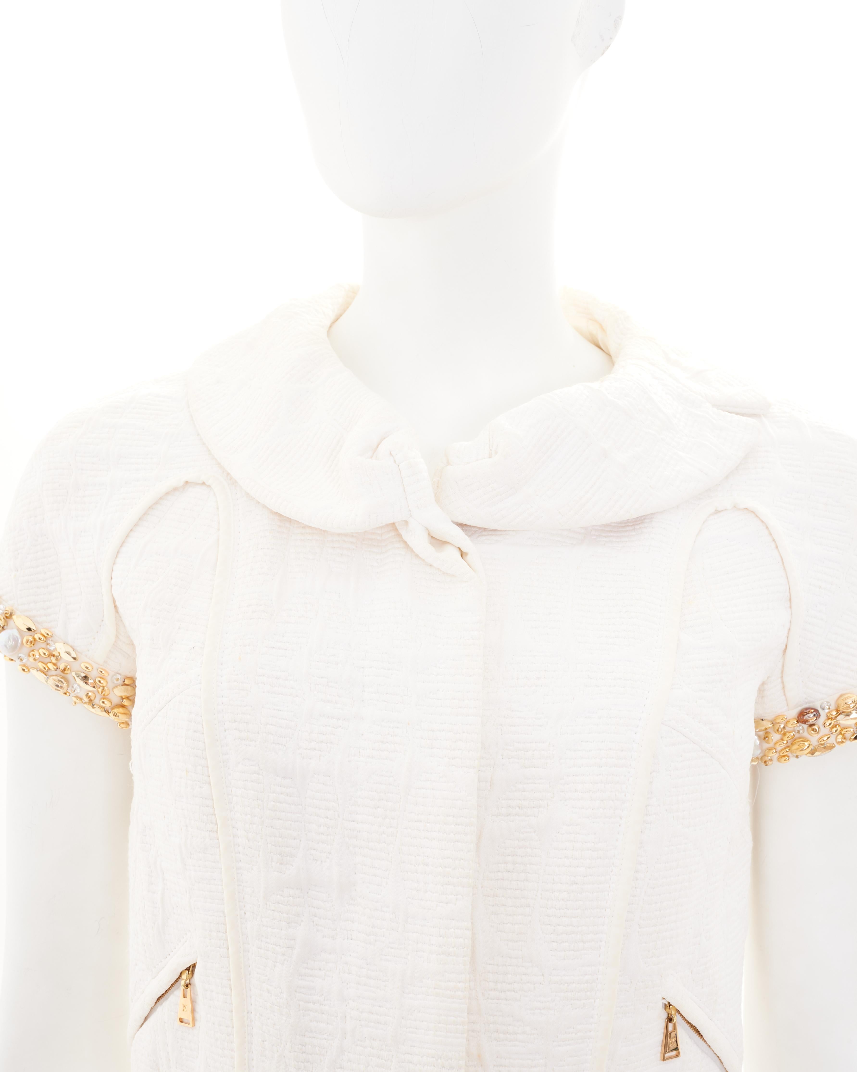 De las mujeres Louis Vuitton by Marc Jacobs Early 00's Chaqueta blanca de manga corta con adornos en venta