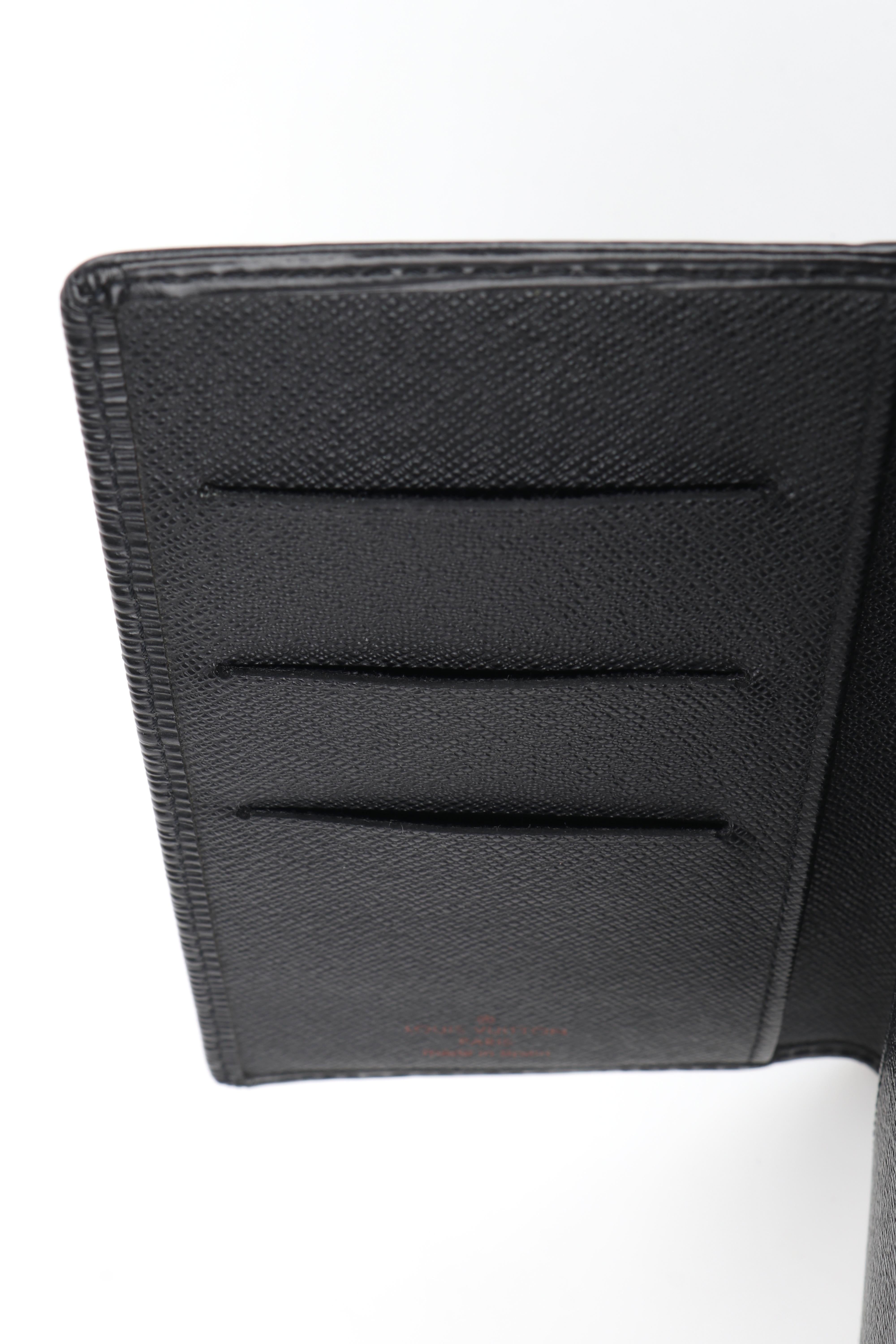 LOUIS VUITTON c.2001 Black Epi Leather Vertical Checkbook Holder Bifold Wallet 2