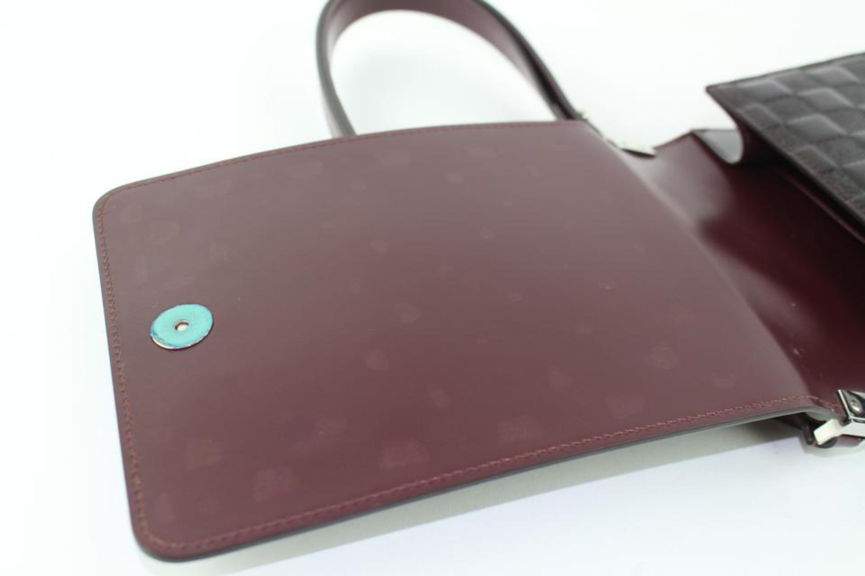 Louis Vuitton Cabaret (Ultra Rare) Bordeaux  Tall 228779 Burgundy Shoulder Bag In Excellent Condition For Sale In Forest Hills, NY