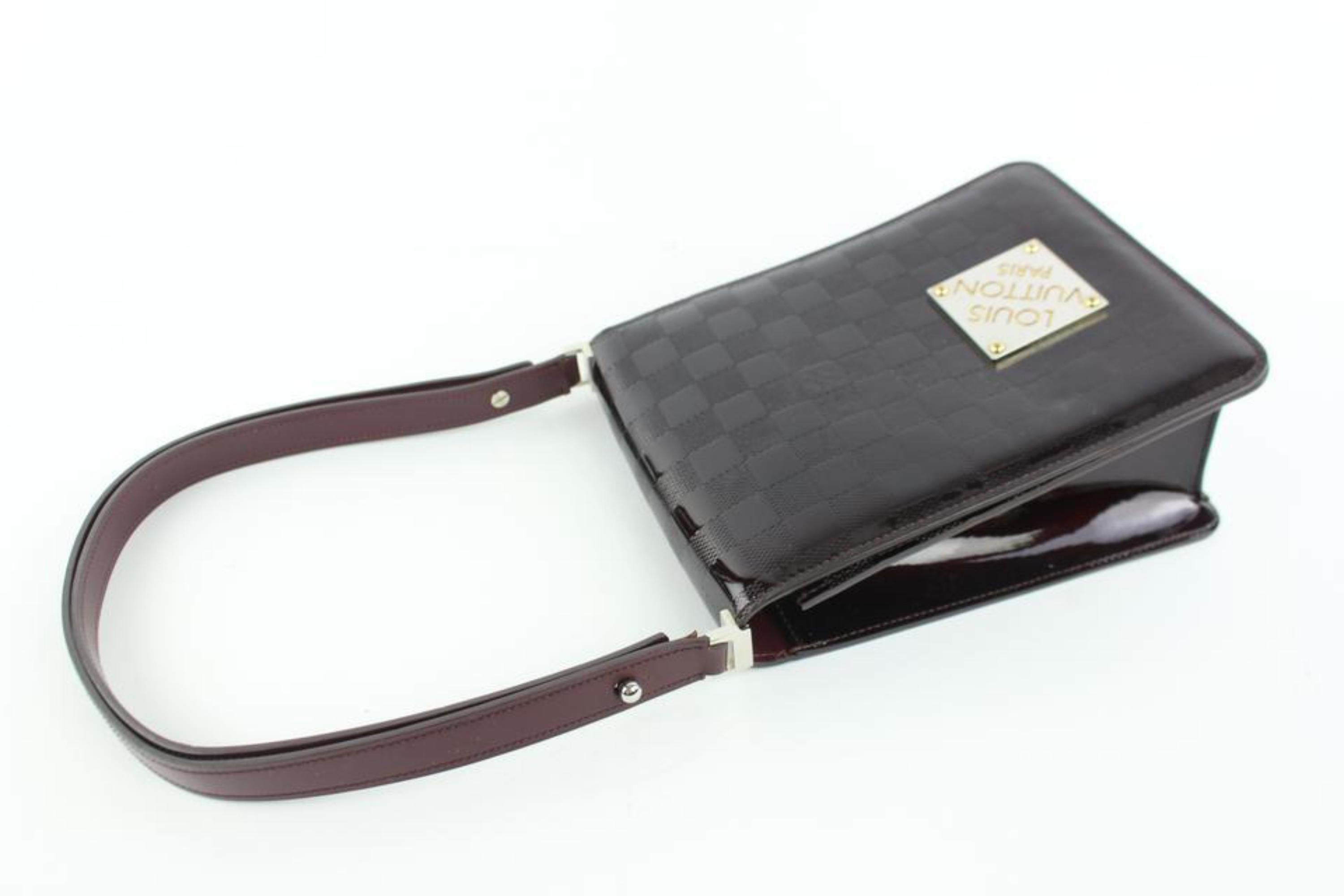 Louis Vuitton Cabaret (Ultra Rare) Bordeaux  Tall 228779 Burgundy Shoulder Bag For Sale 1
