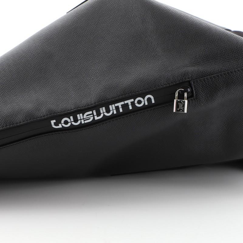 Louis Vuitton Cabas Light Drawstring Bag Taiga Leather  5