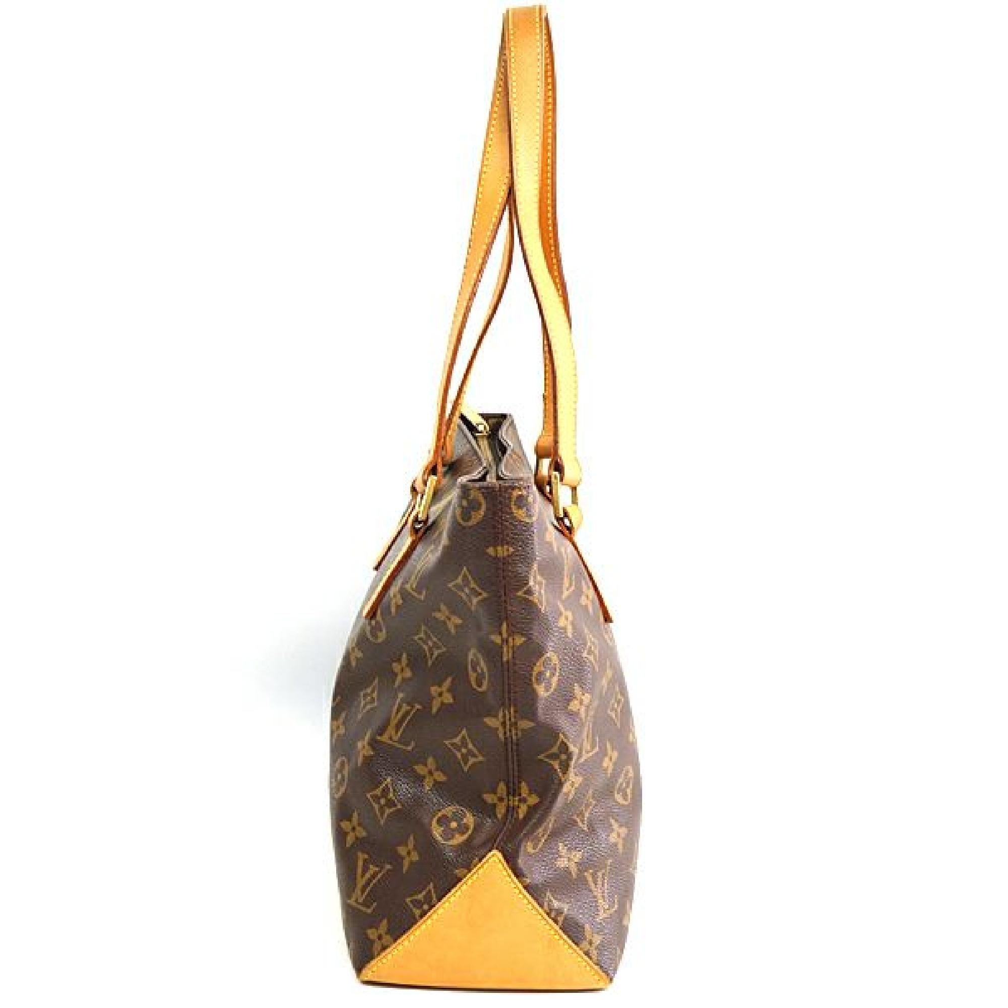 An authentic LOUIS VUITTON Cabas Piano Womens tote bag M51148 The outside material is Monogram canvas. The pattern is Cabas Piano. This item is Contemporary. The year of manufacture would be 2001.
Rank
AB signs of wear (Small)
Used goods in good