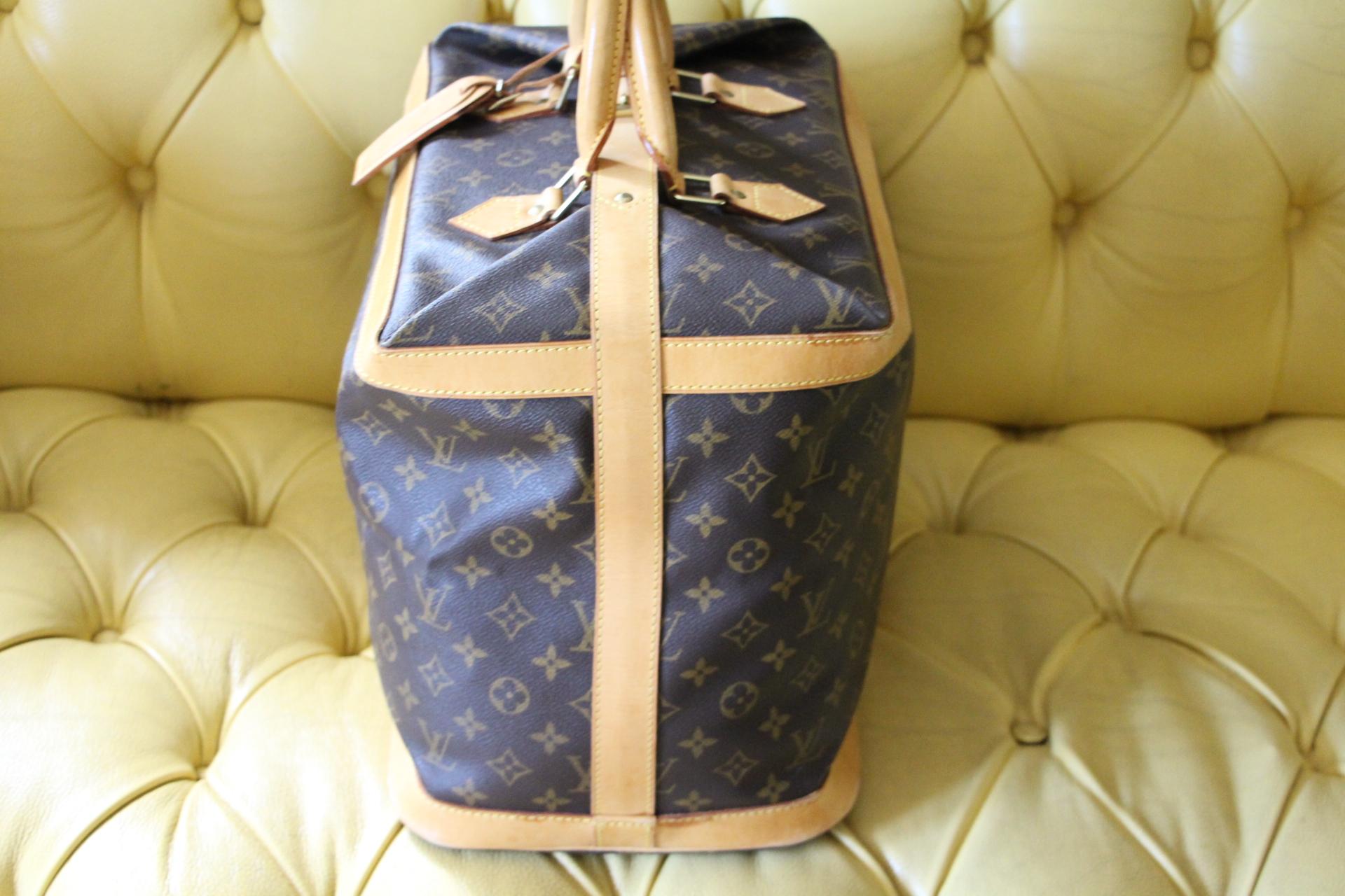 Gray Louis Vuitton Cabin Size Travel Bag 40, Louis Vuitton Bag