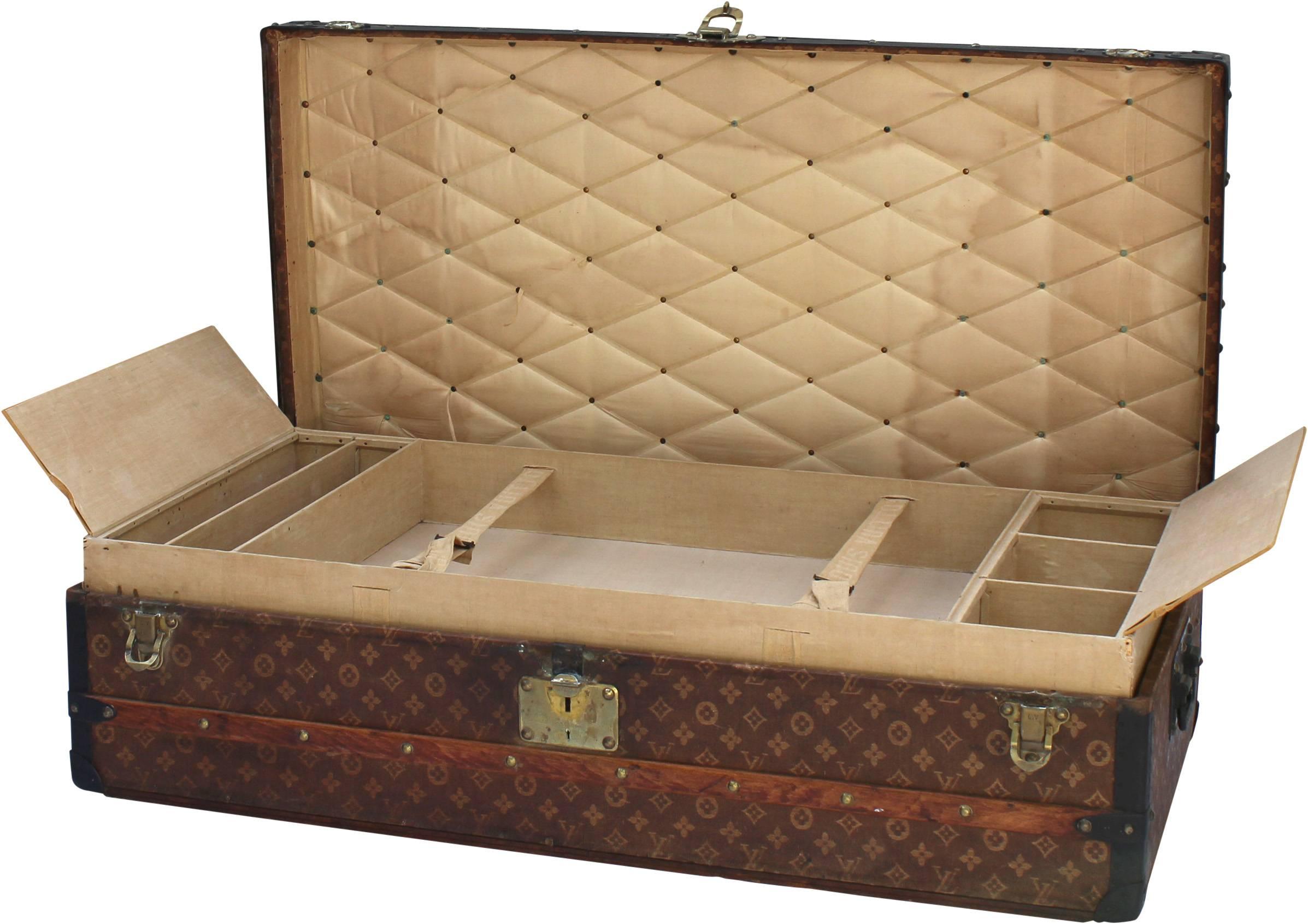 French Louis Vuitton Cabin Trunk with Black Edging, circa 1920 For Sale