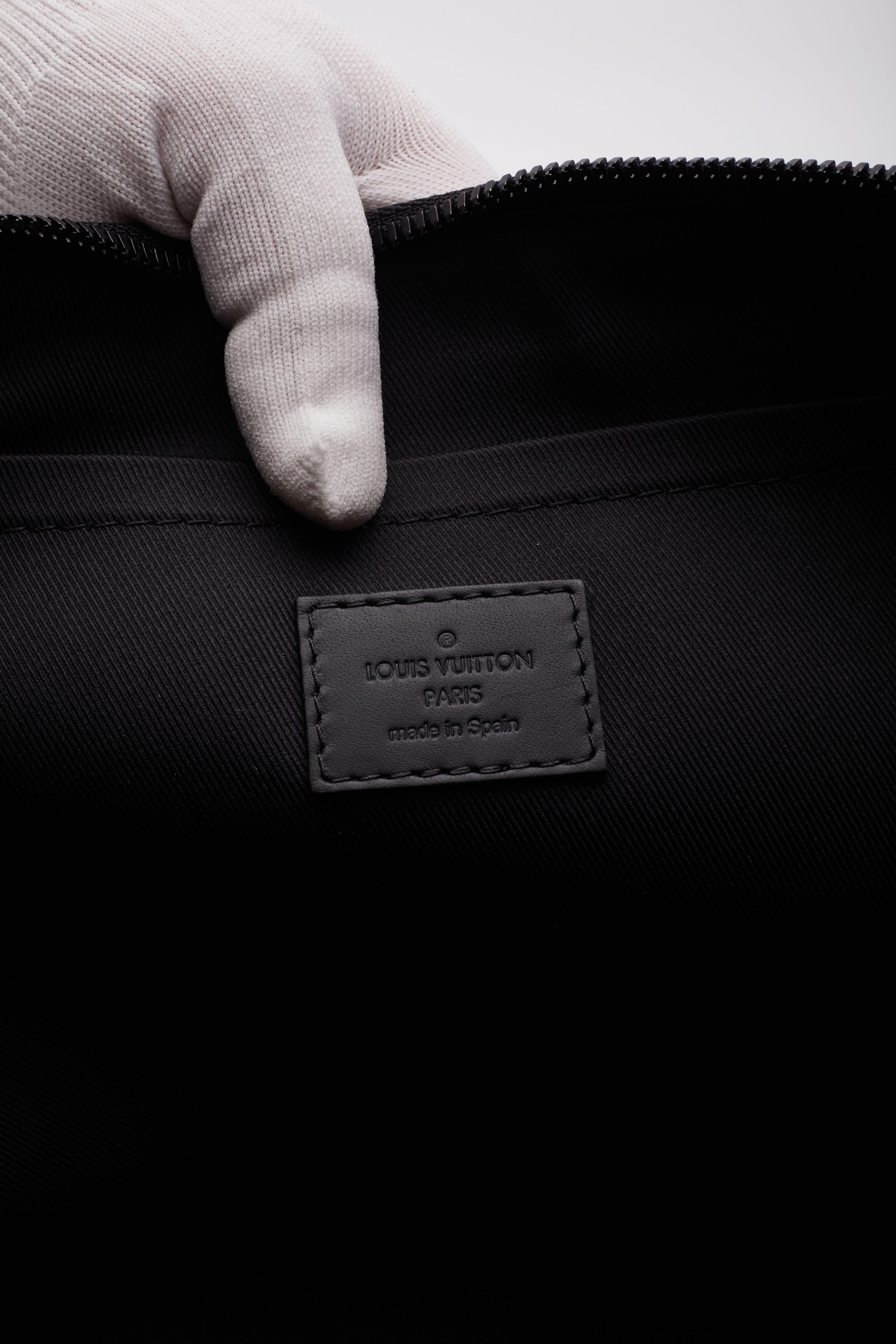 Louis Vuitton Calfskin Monogram Black Shadow Discovery Pochette Bag For Sale 2
