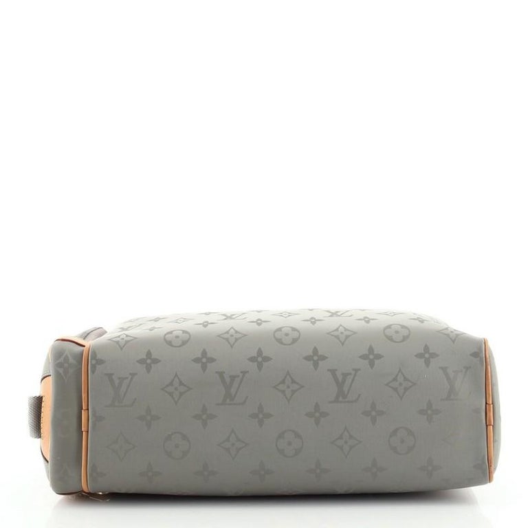 SOLD) Louis Vuitton Limited Edition Monogram Camera Box Bag Louis