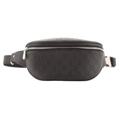 Damier Infini Leder-Umhängetasche für den Campus von Louis Vuitton