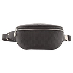 Damier Infini Leder-Umhängetasche für den Campus von Louis Vuitton