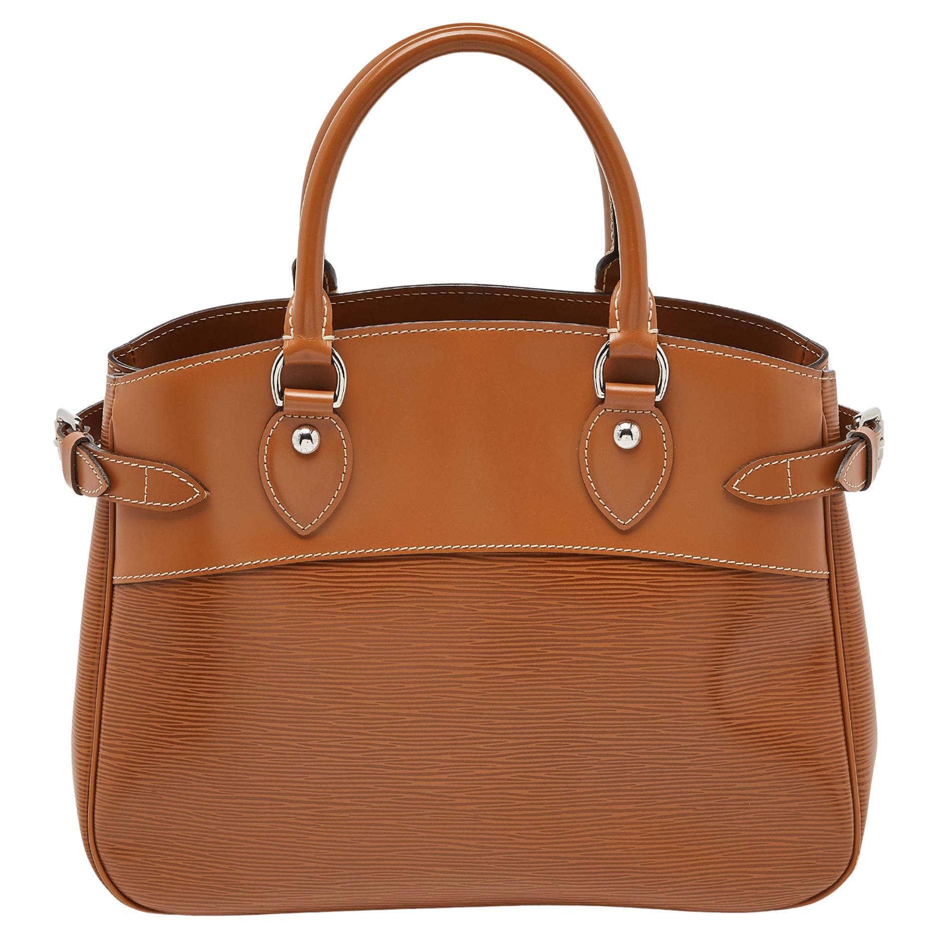 Louis Vuitton Cannelle EPI Leather Passy PM Bag