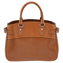 Louis Vuitton Cannelle Epi Leather Passy PM Bag