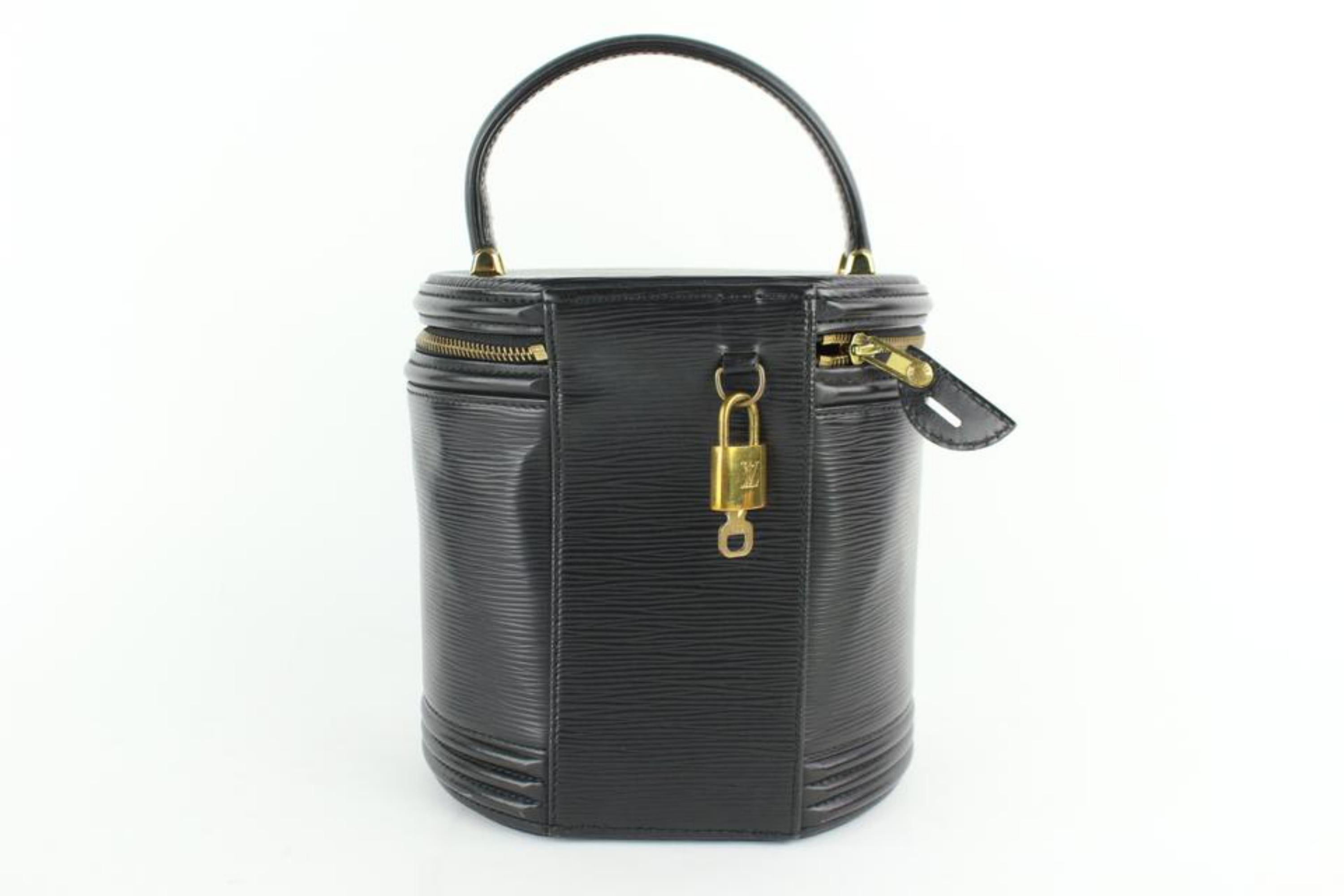 Louis Vuitton Cannes Noir Vanity Tote Case 27lz0129 Black Leather Satchel For Sale 2