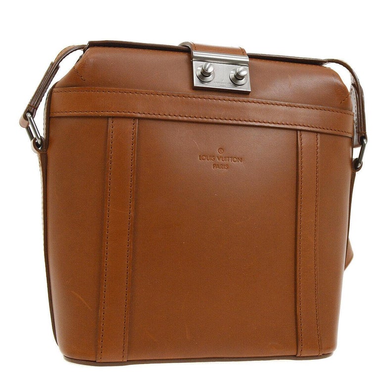 Louis Vuitton Canteen Cognac Silver Leather Saddle Crossbody Shoulder Bag For Sale at 1stdibs