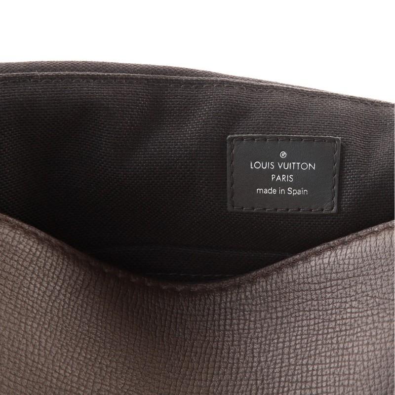 Louis Vuitton Canyon Messenger Bag Utah Leather MM 3