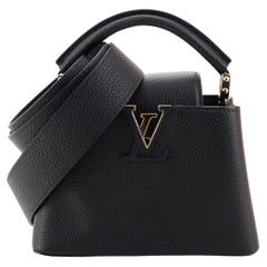 Mini-Tasche Capucines aus Leder von Louis Vuitton