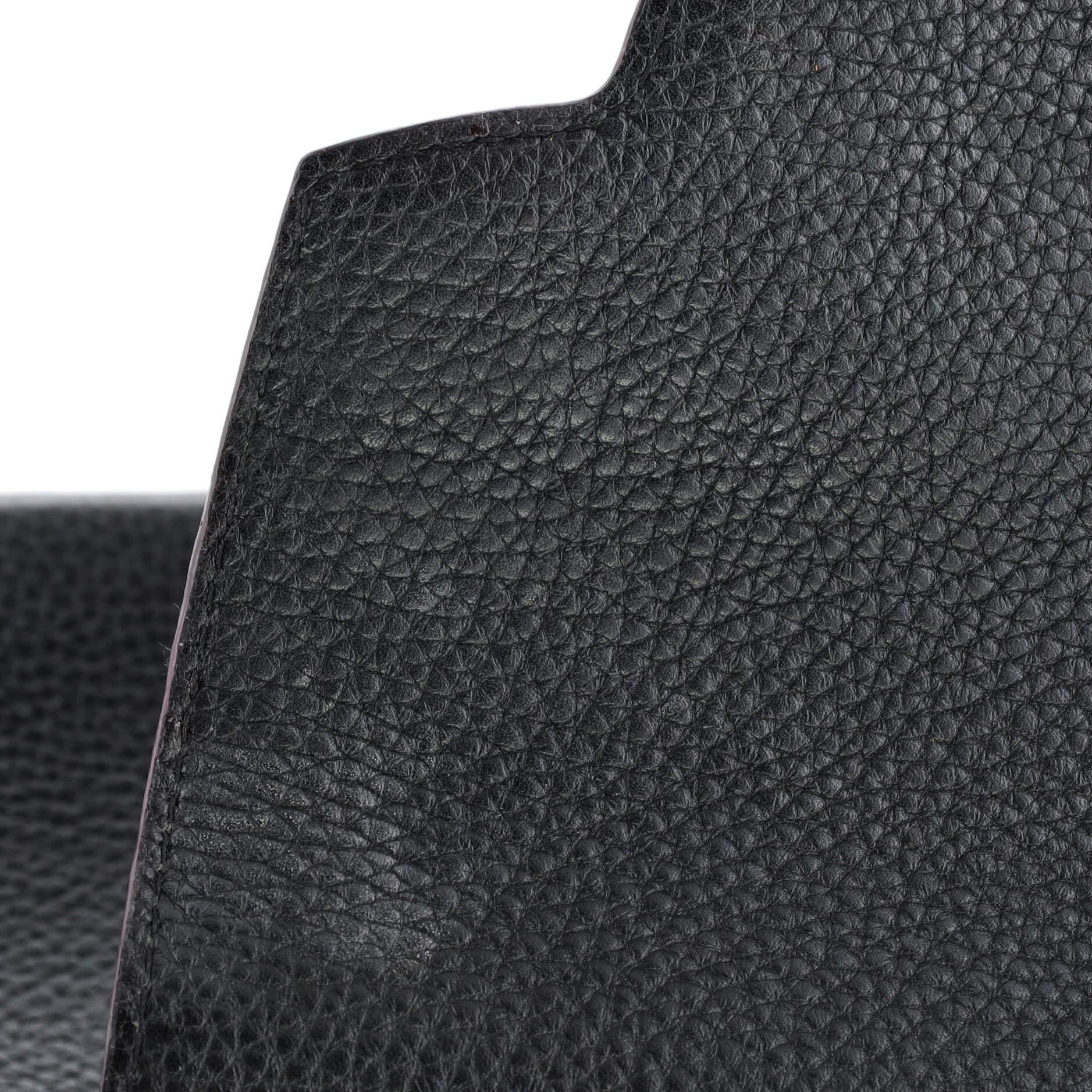 Louis Vuitton Capucines Bag Leather MM 7