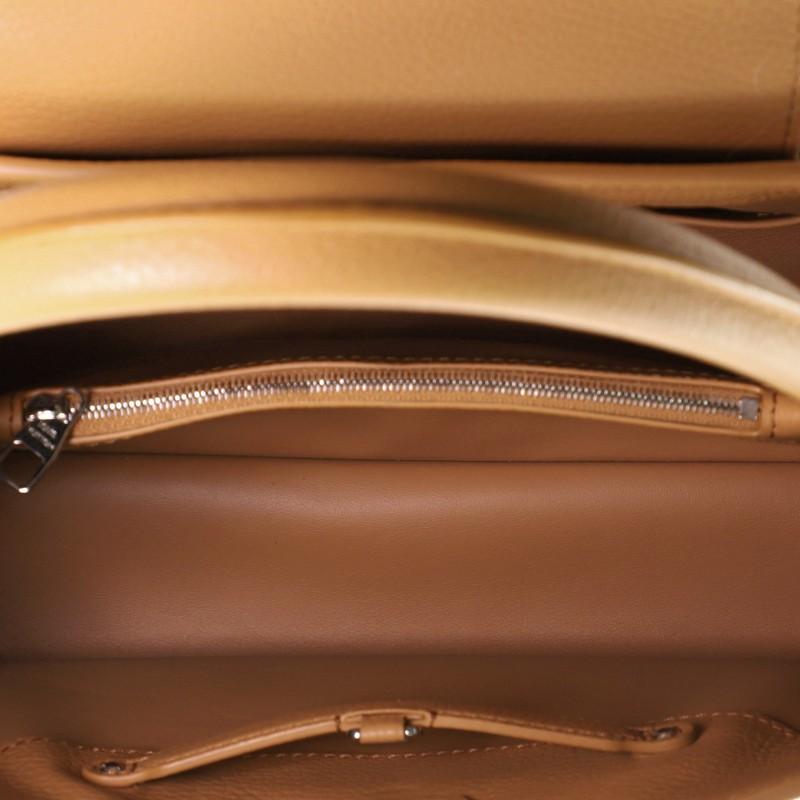 Louis Vuitton Capucines Bag Leather MM 1