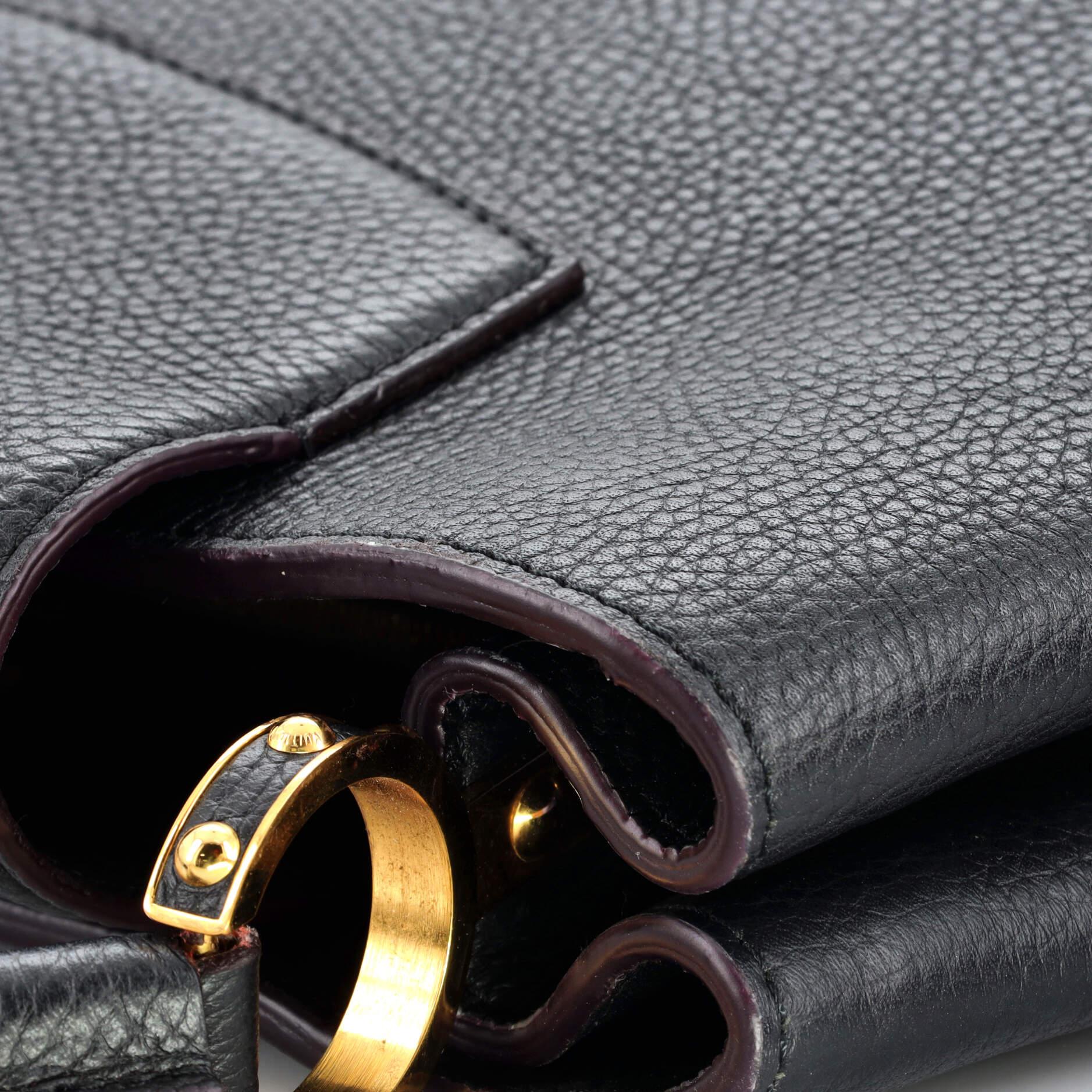 Louis Vuitton Capucines Bag Leather MM 4