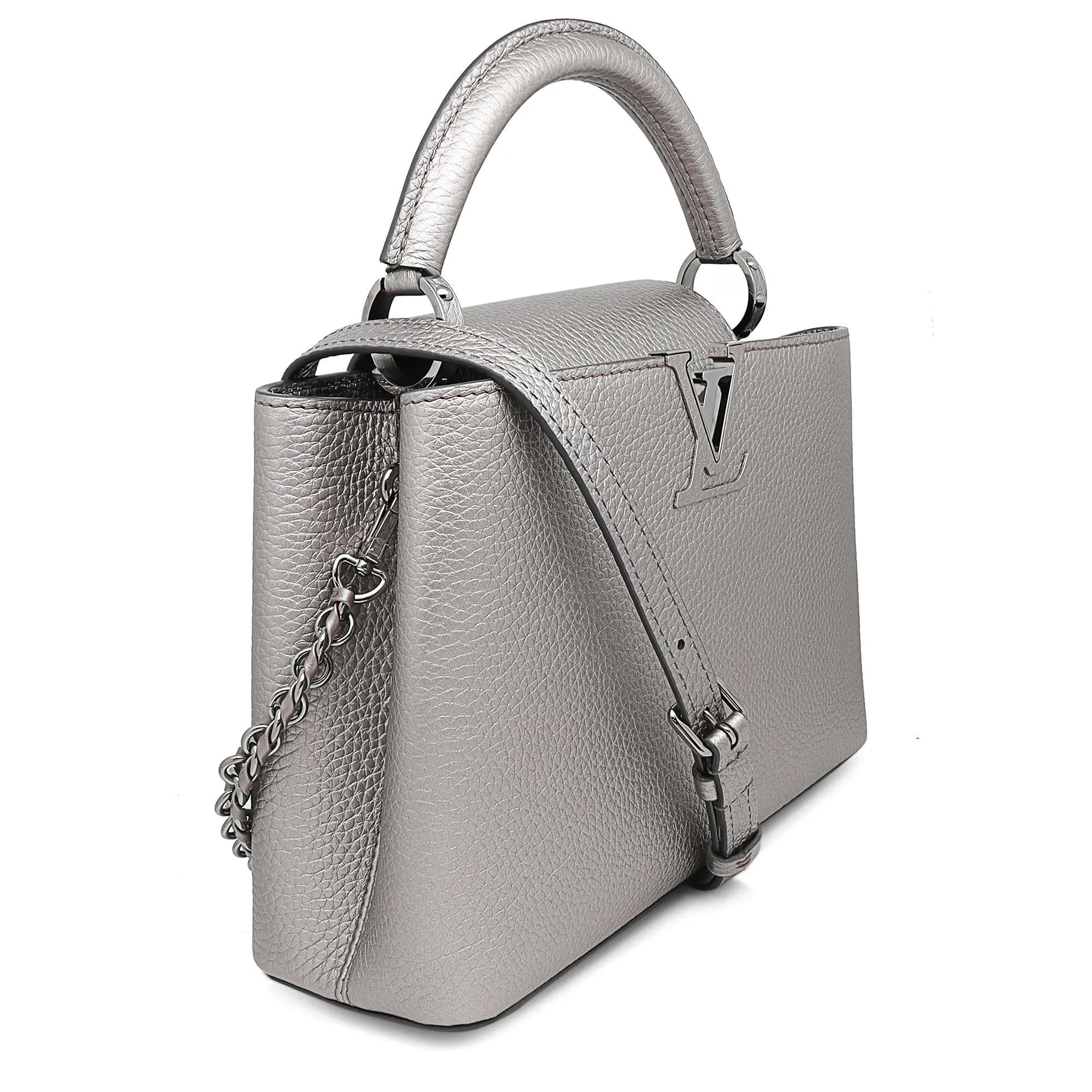 Louis Vuitton Capucines BB Metallic Grey Top Handle Handbag M21102 In Excellent Condition For Sale In New York, NY