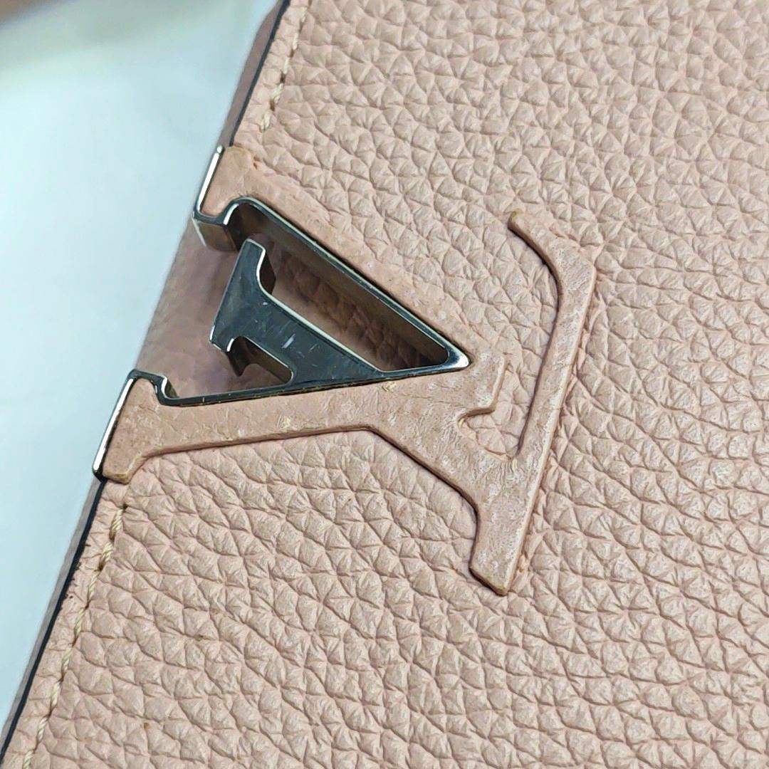 Louis Vuitton Capucines BB Rosa Leder-Umhängetasche 4