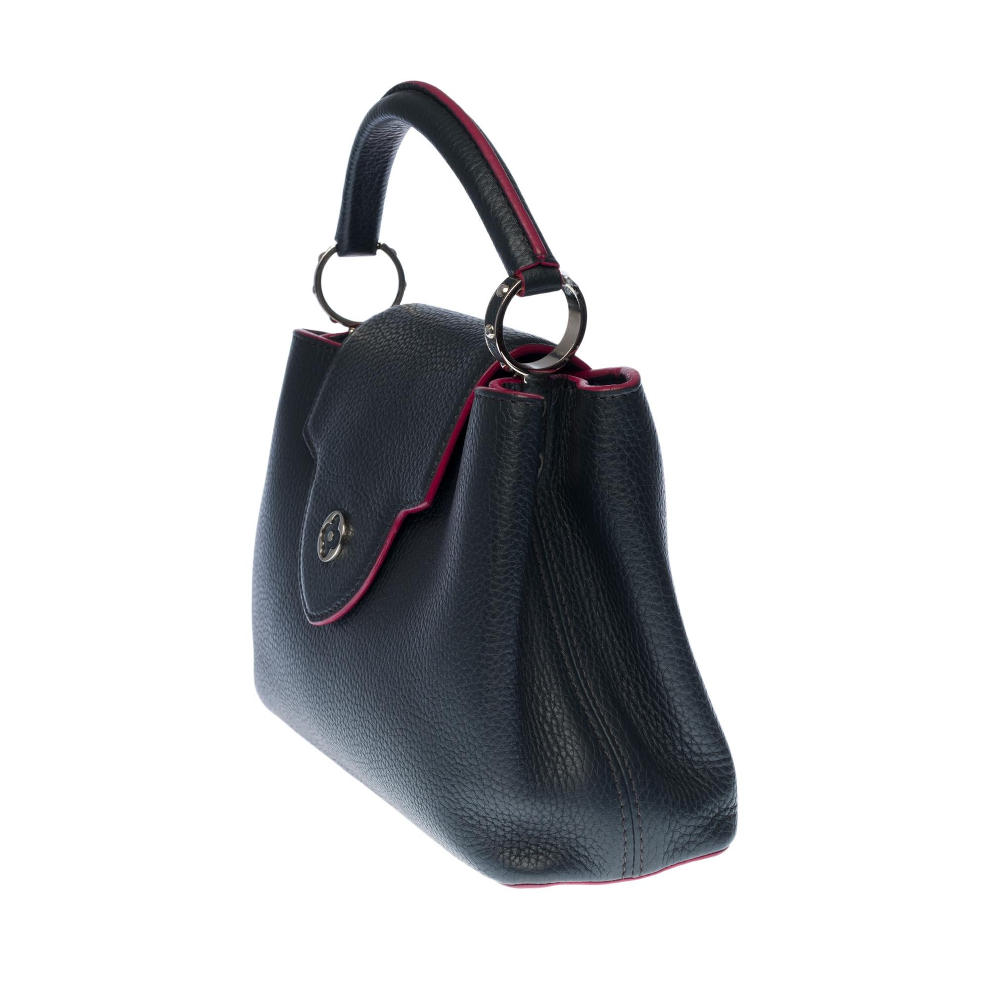 Black Louis Vuitton Capucines BB shoulder bag in Navy Blue Taurillon leather, SHW